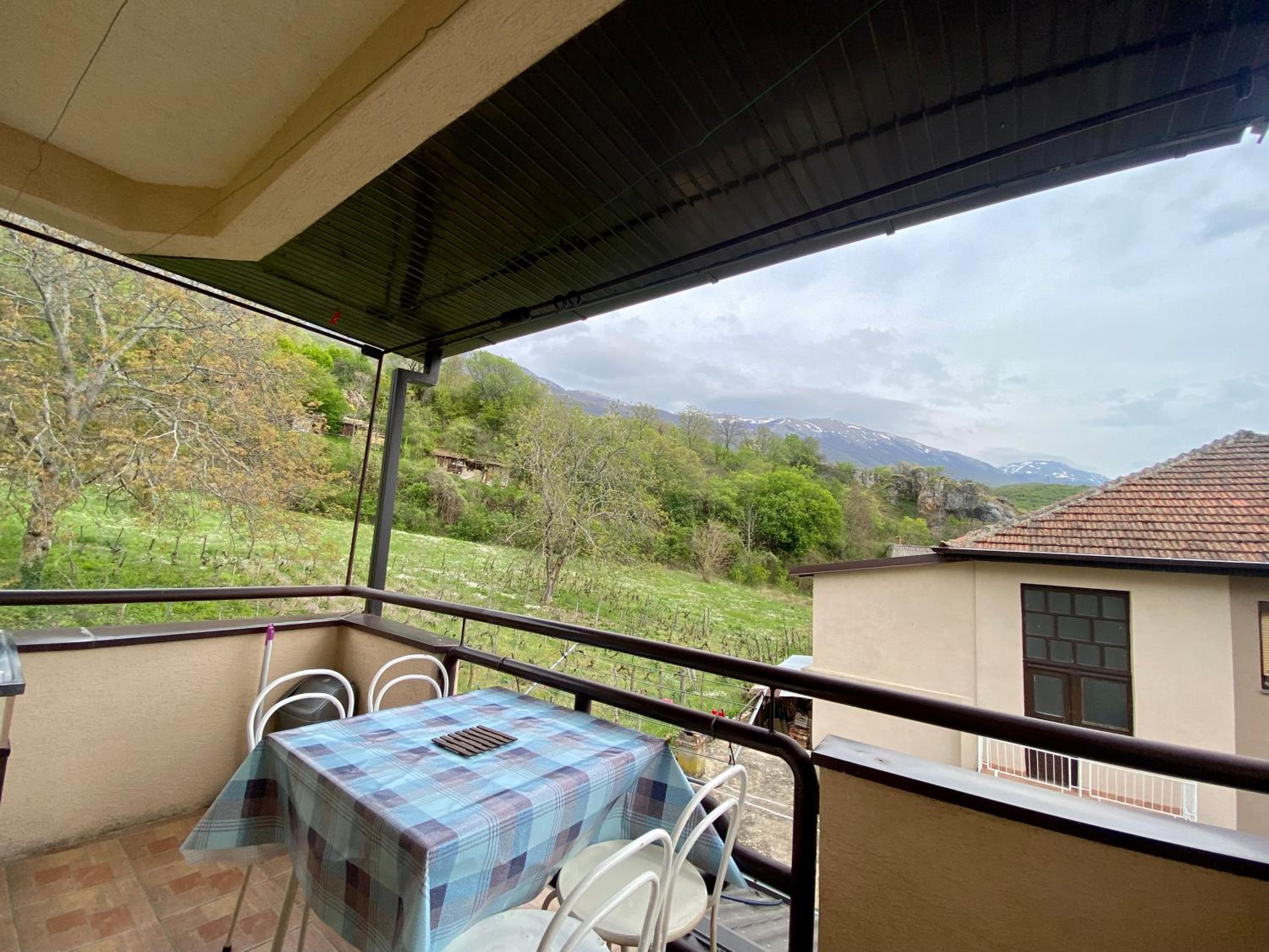 Apartment with Balcony photo 3