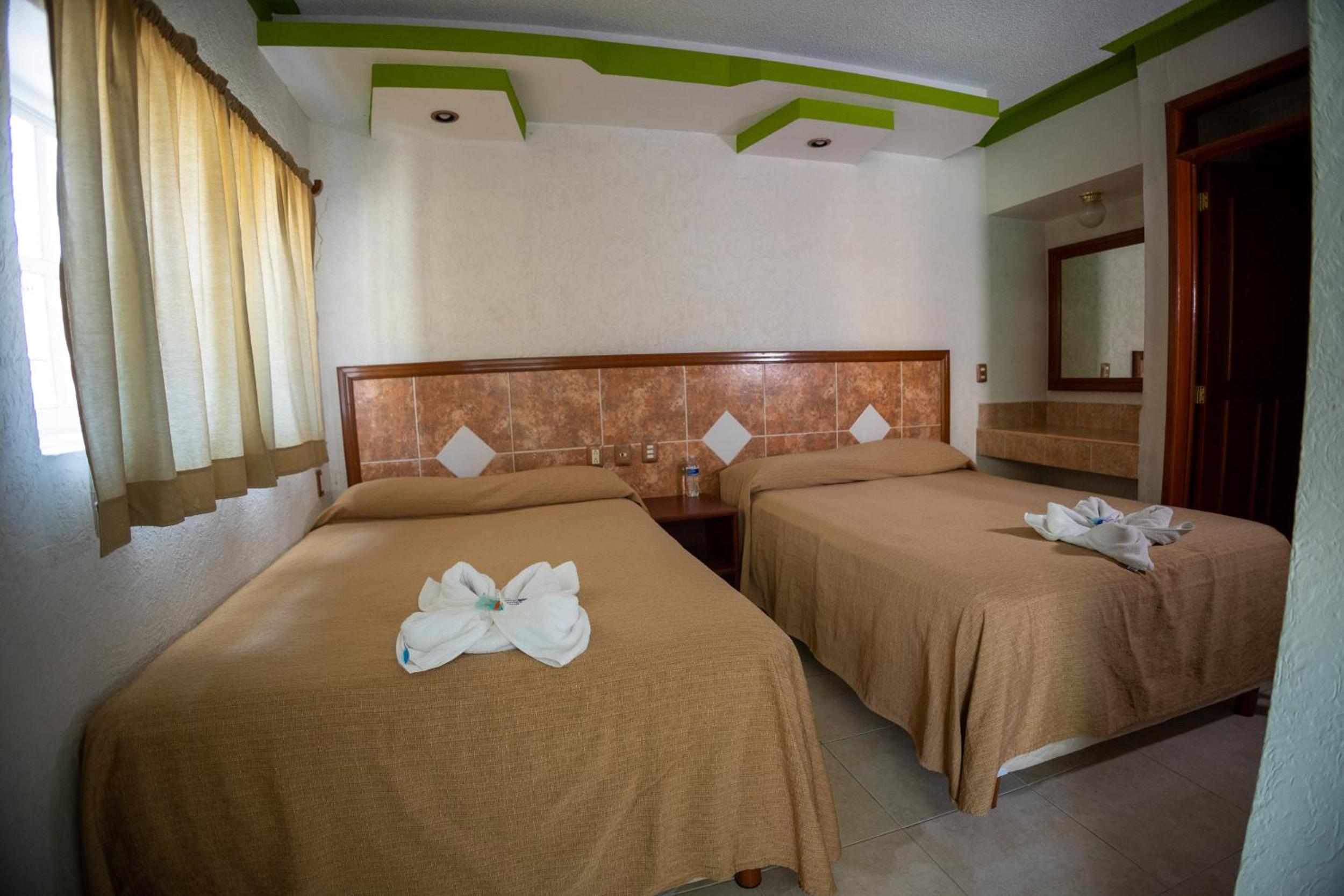 Standard Double or Twin Room - Photo 5