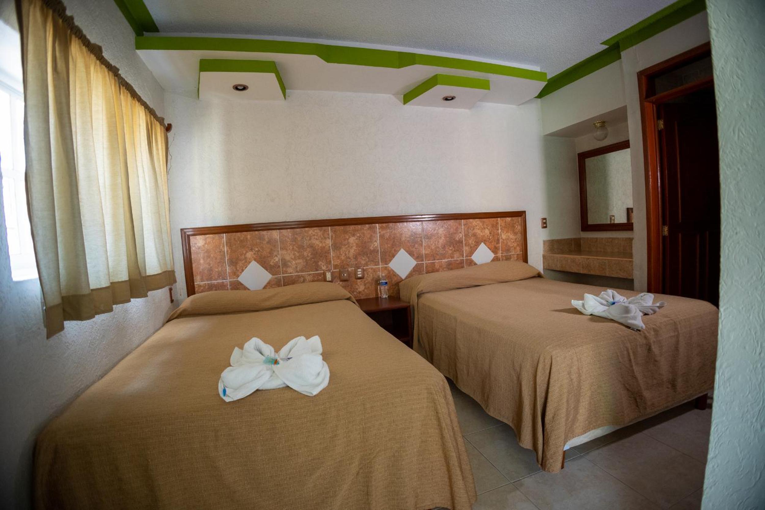 Standard Double or Twin Room - Photo 6