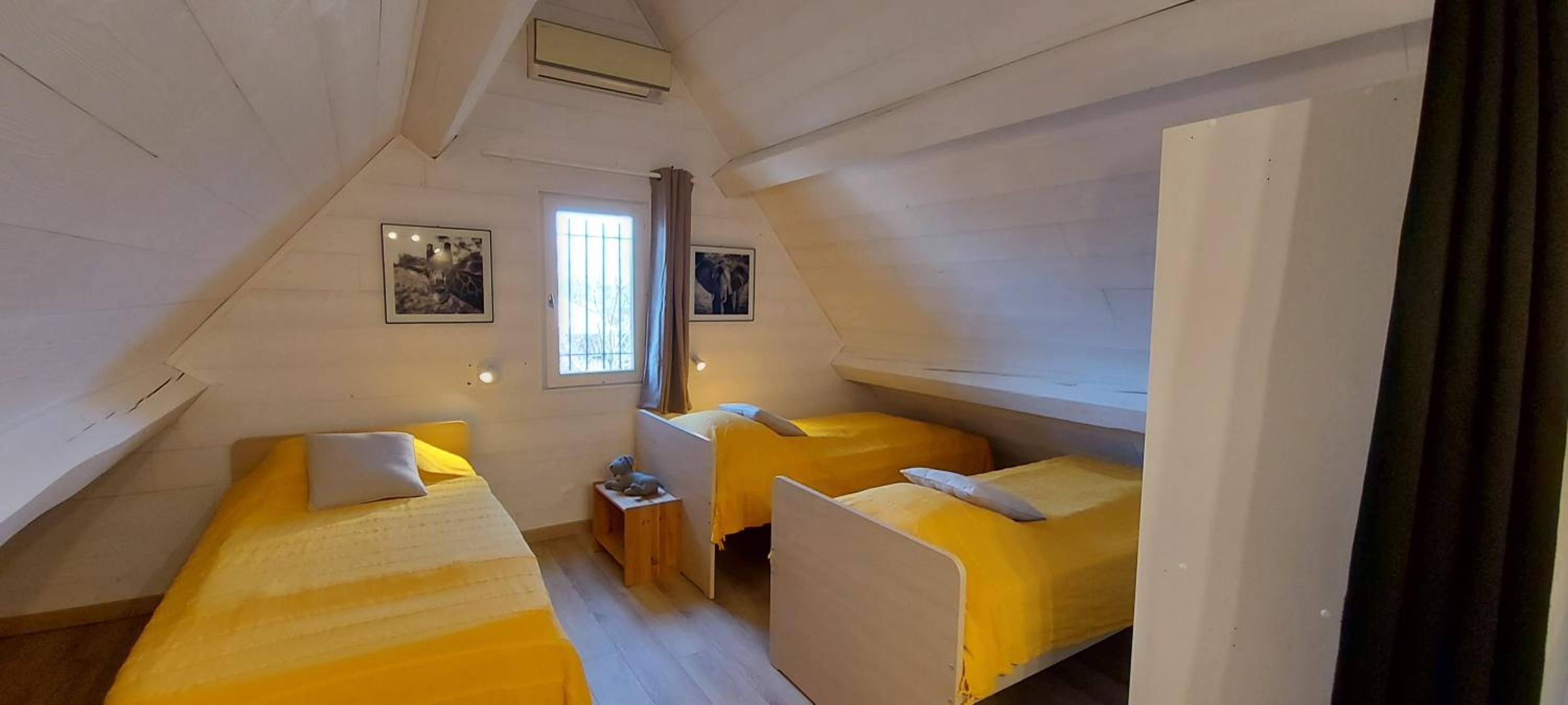Two-Bedroom House photo 3