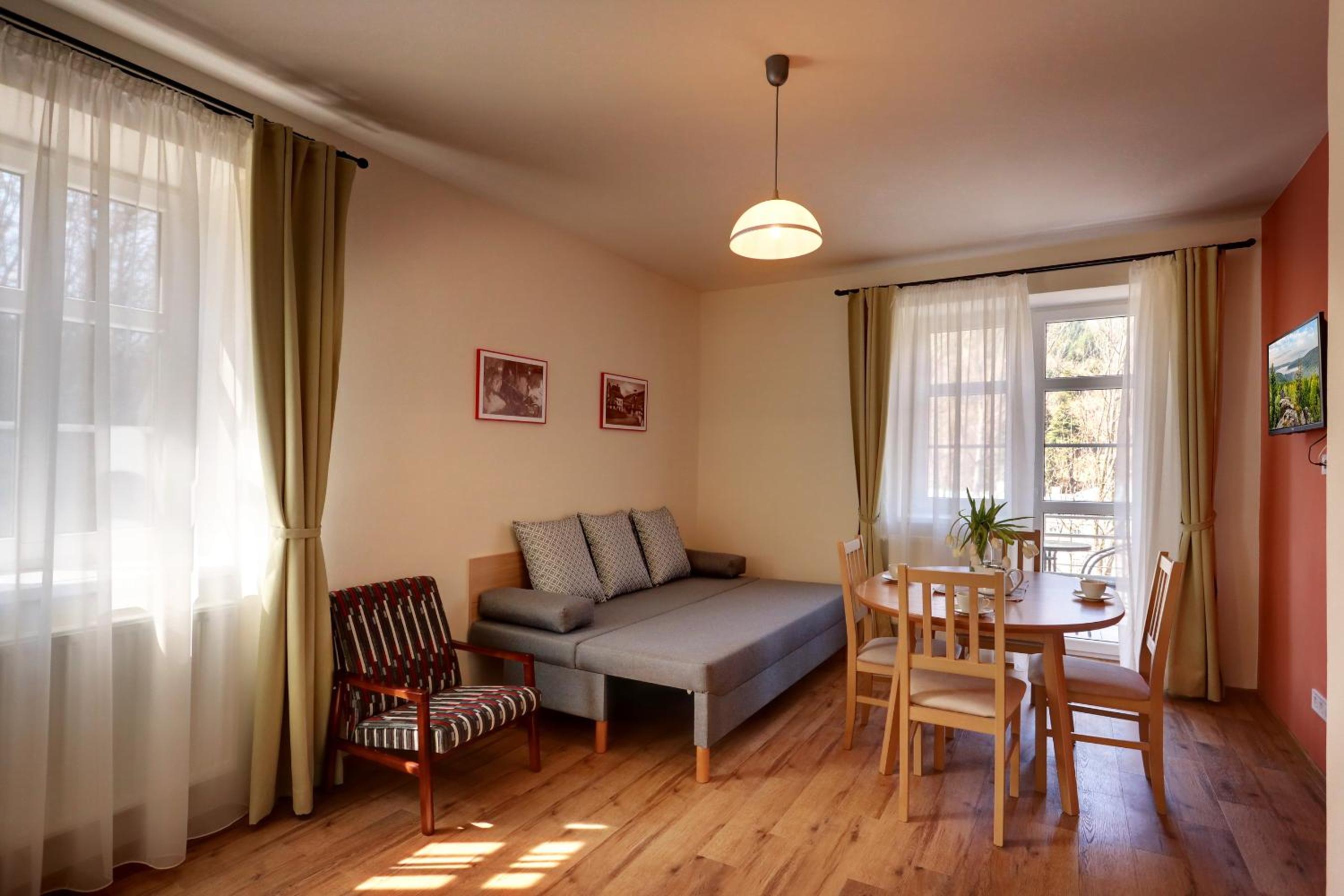 Apartment photo 3