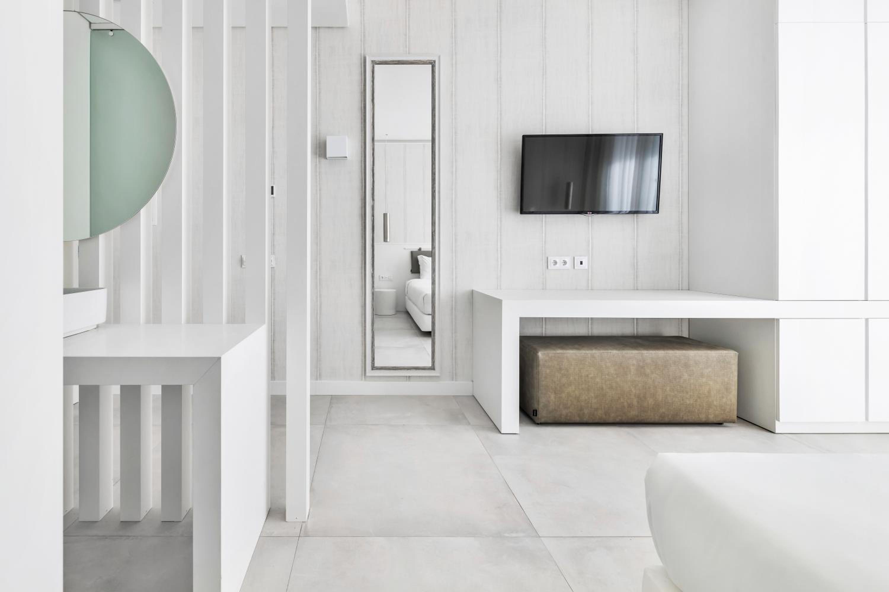 Double Room - Photo 2