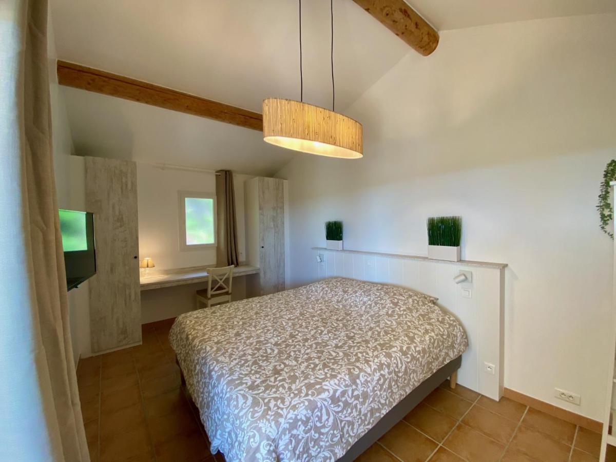 Double Room with Patio photo 1
