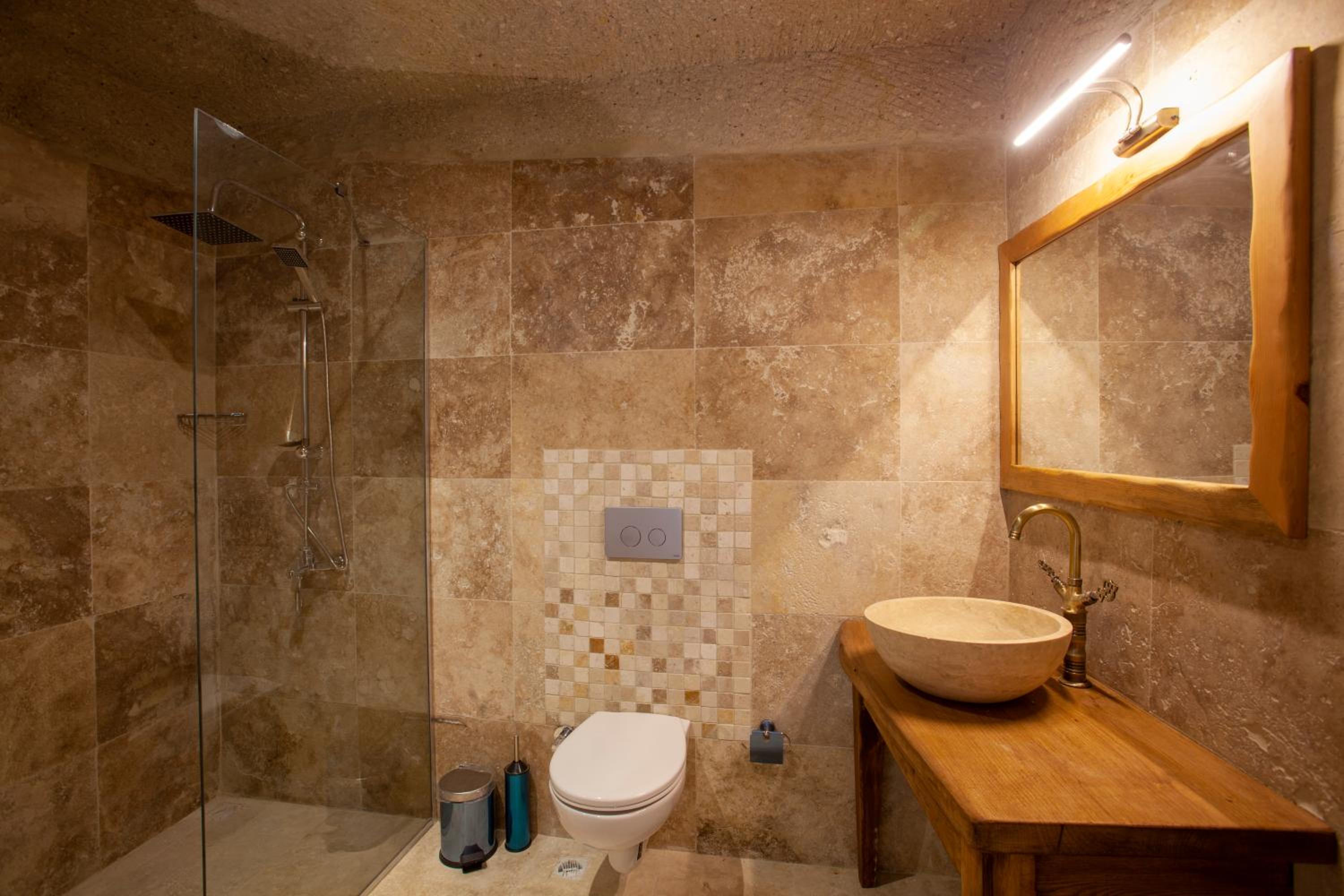Deluxe Triple Room photo 2