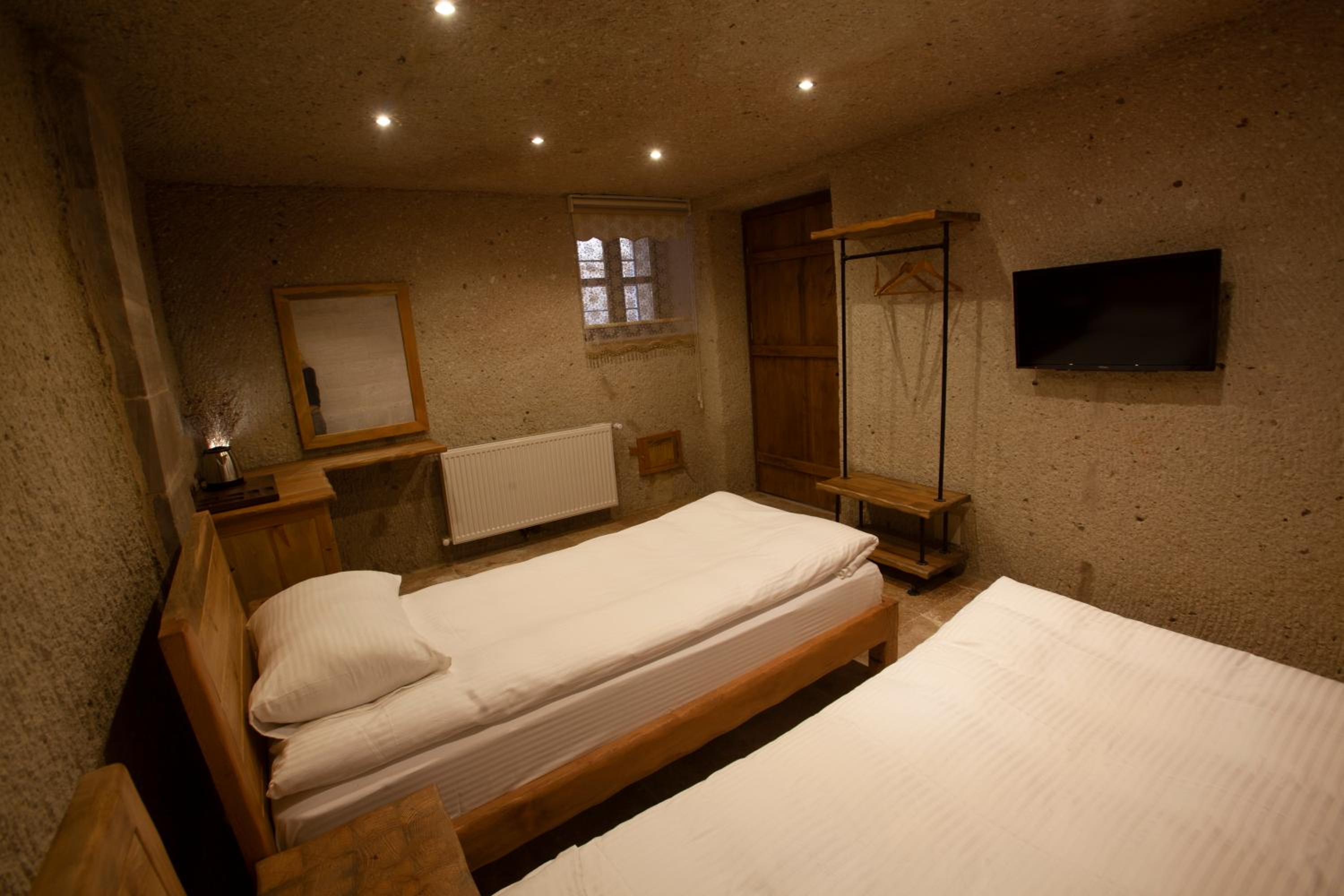 Standard Twin Room photo 3