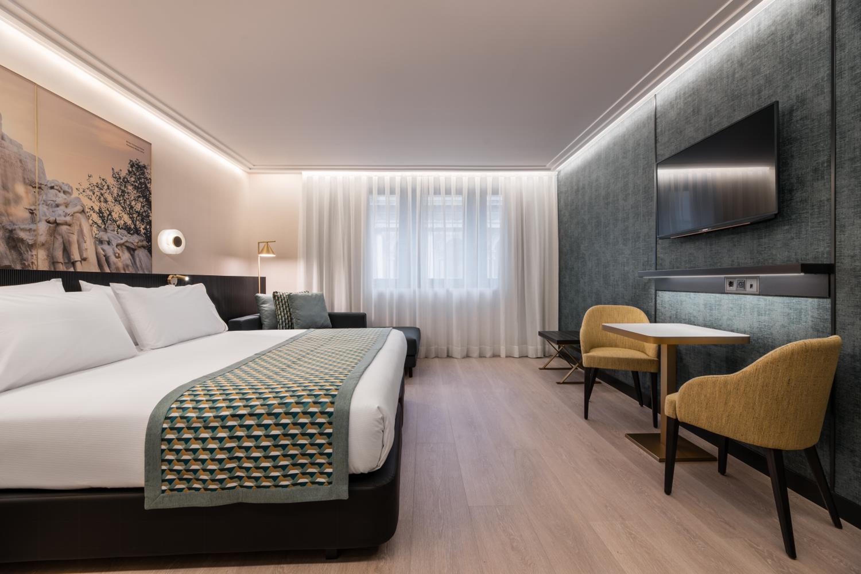 Premium Room - Photo 6