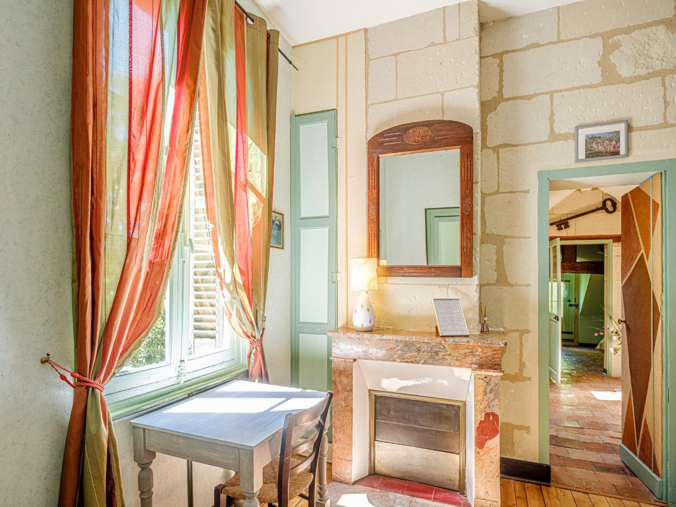 Double Room - Photo 5