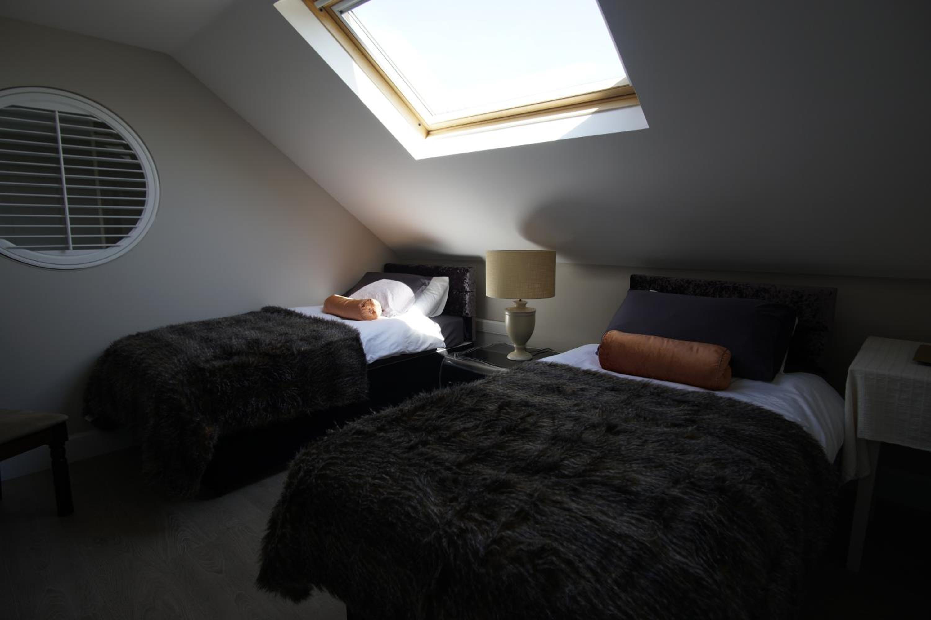 Two-Bedroom Suite - Photo 12