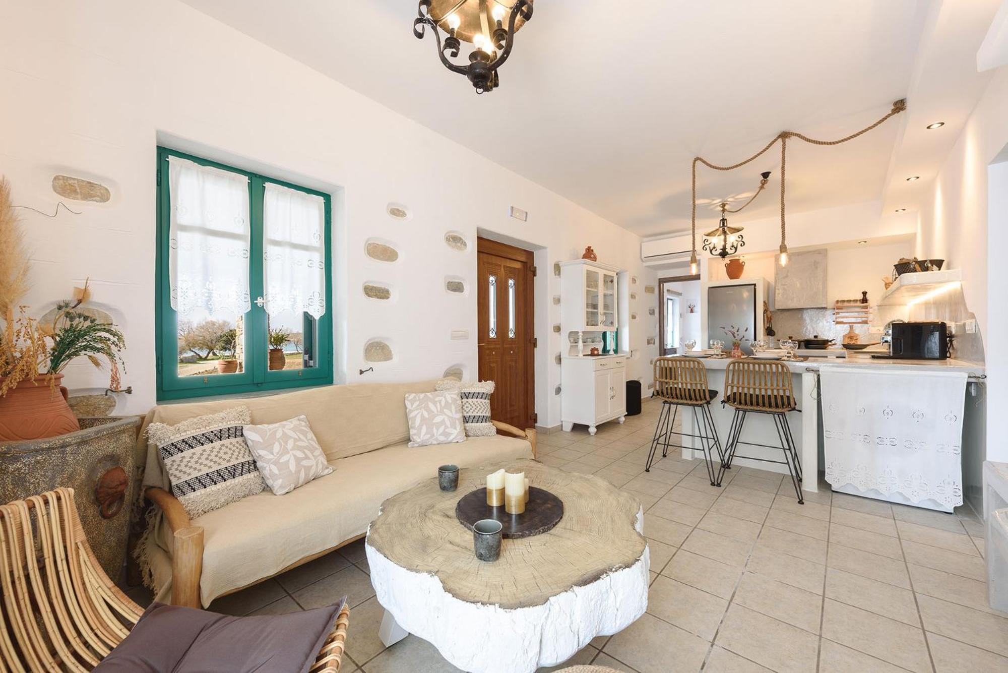 Three-Bedroom Villa photo 1