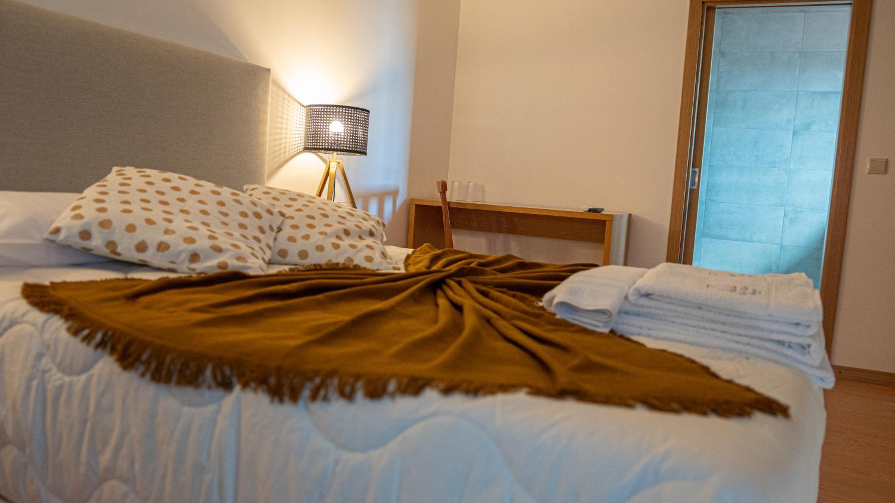 Deluxe Room - Photo 6