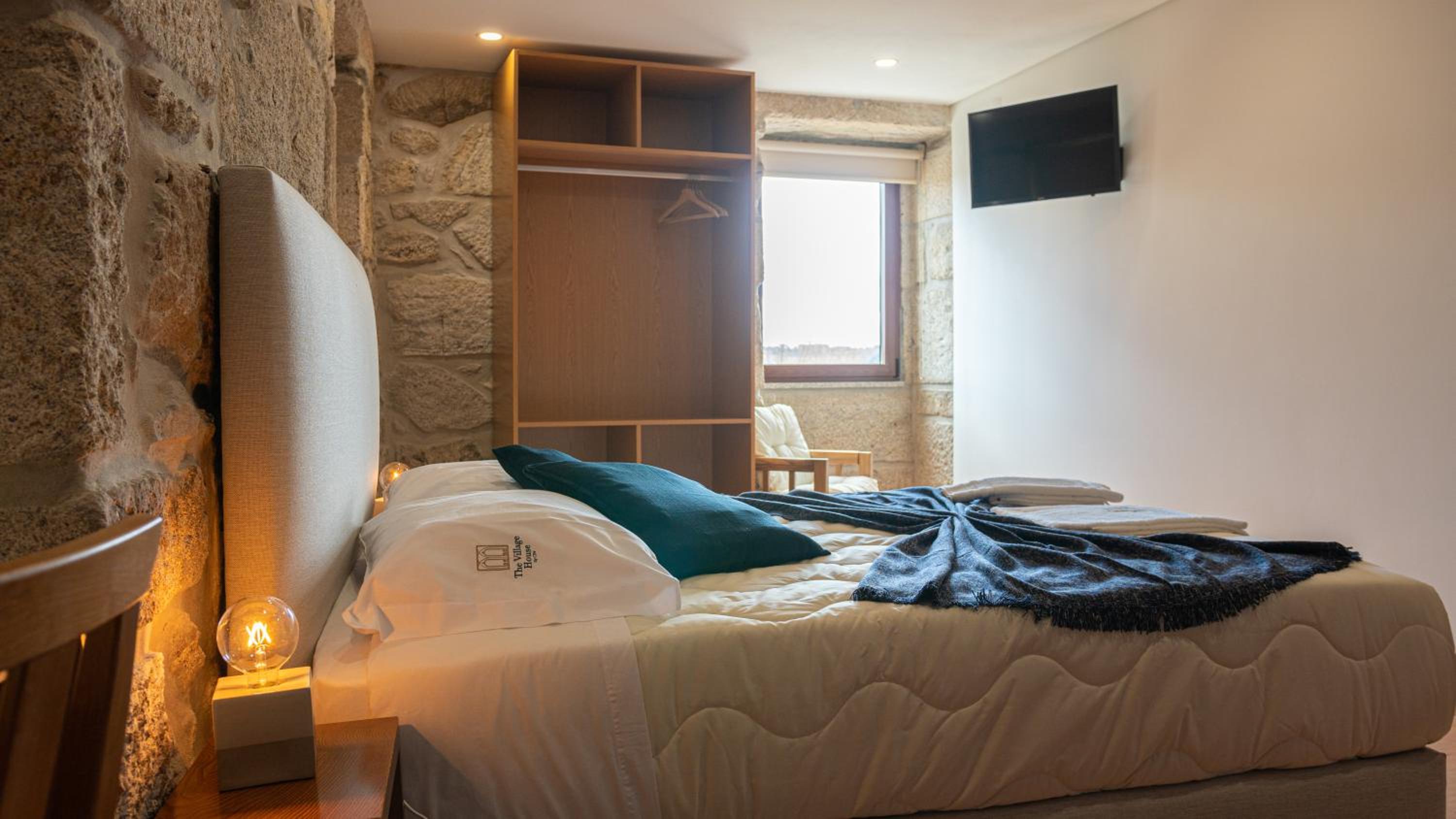 Double or Twin Room - Photo 7