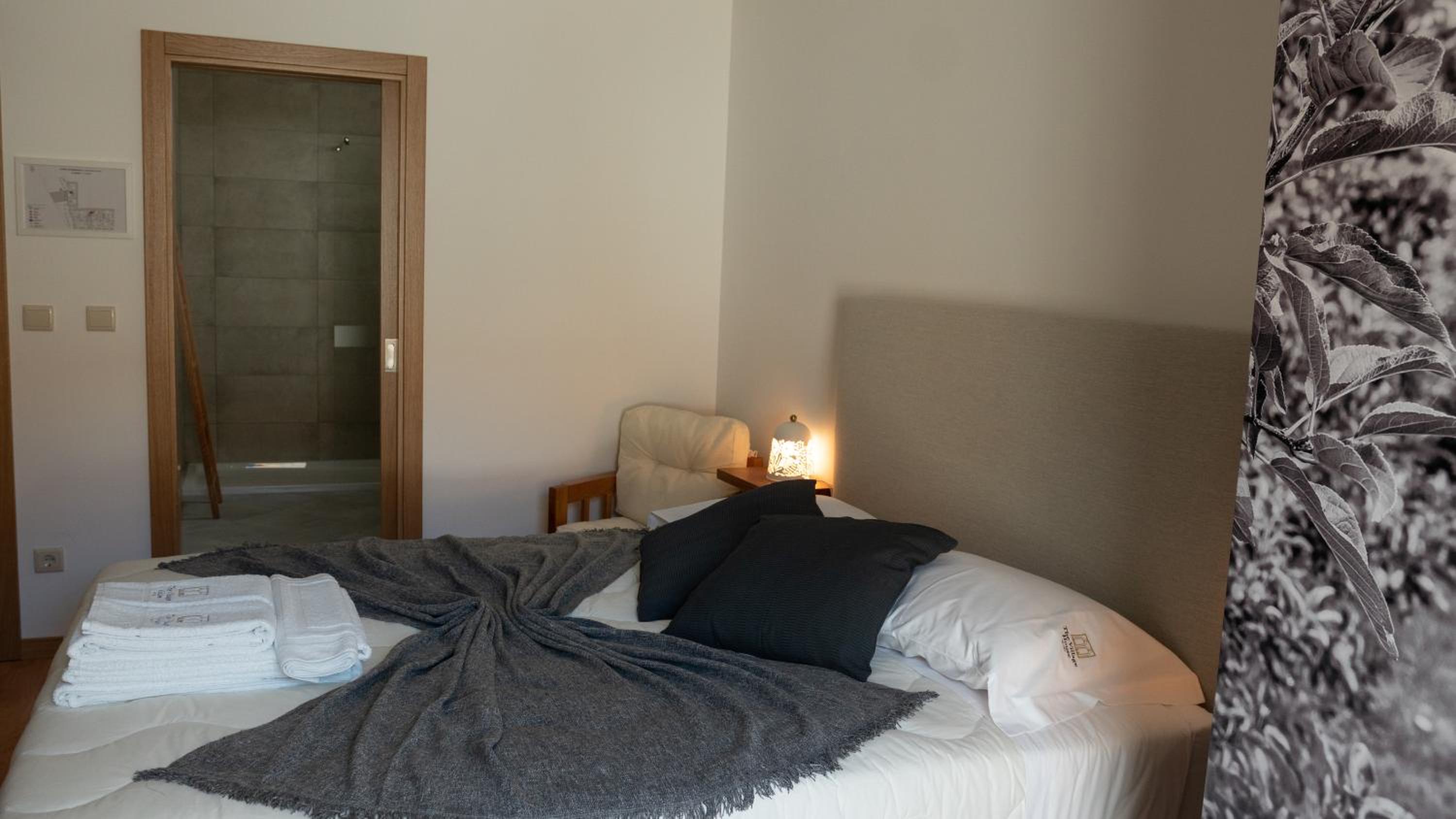Double or Twin Room - Photo 3