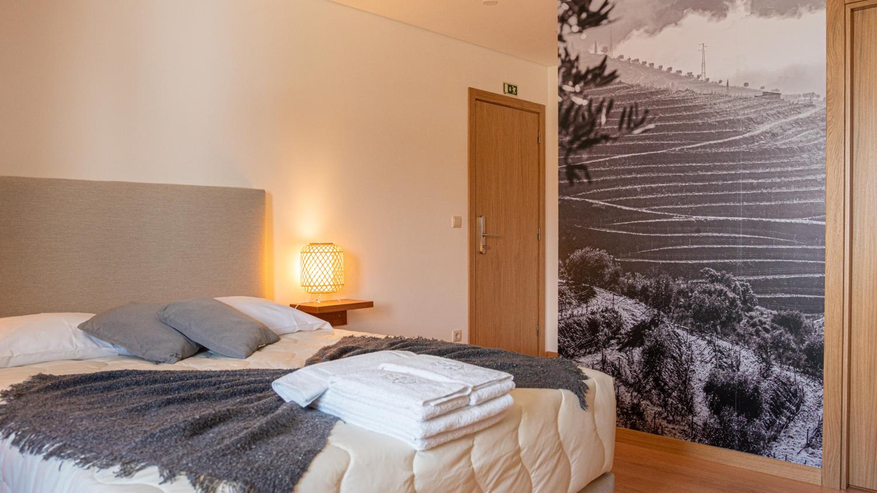 Double or Twin Room - Photo 4