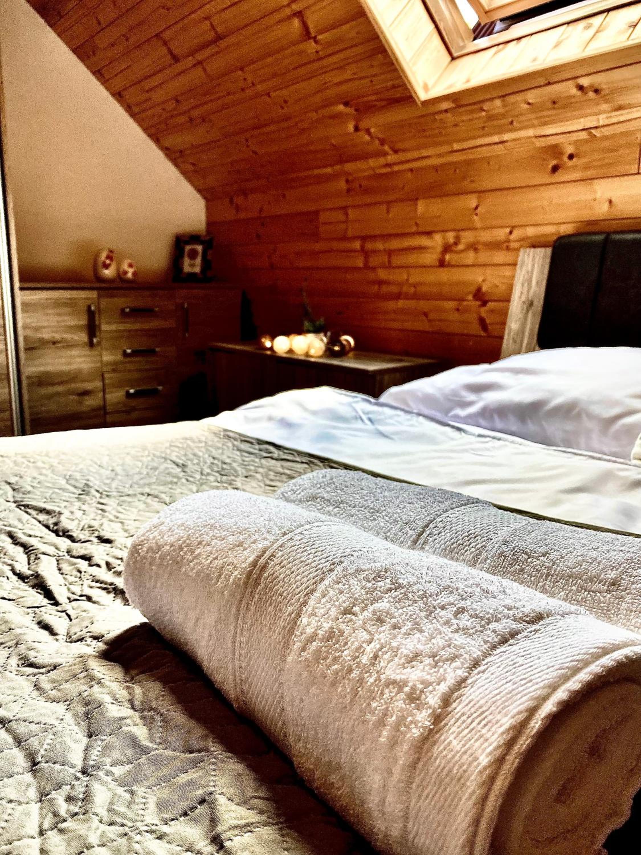 Standard Queen Room - Photo 8