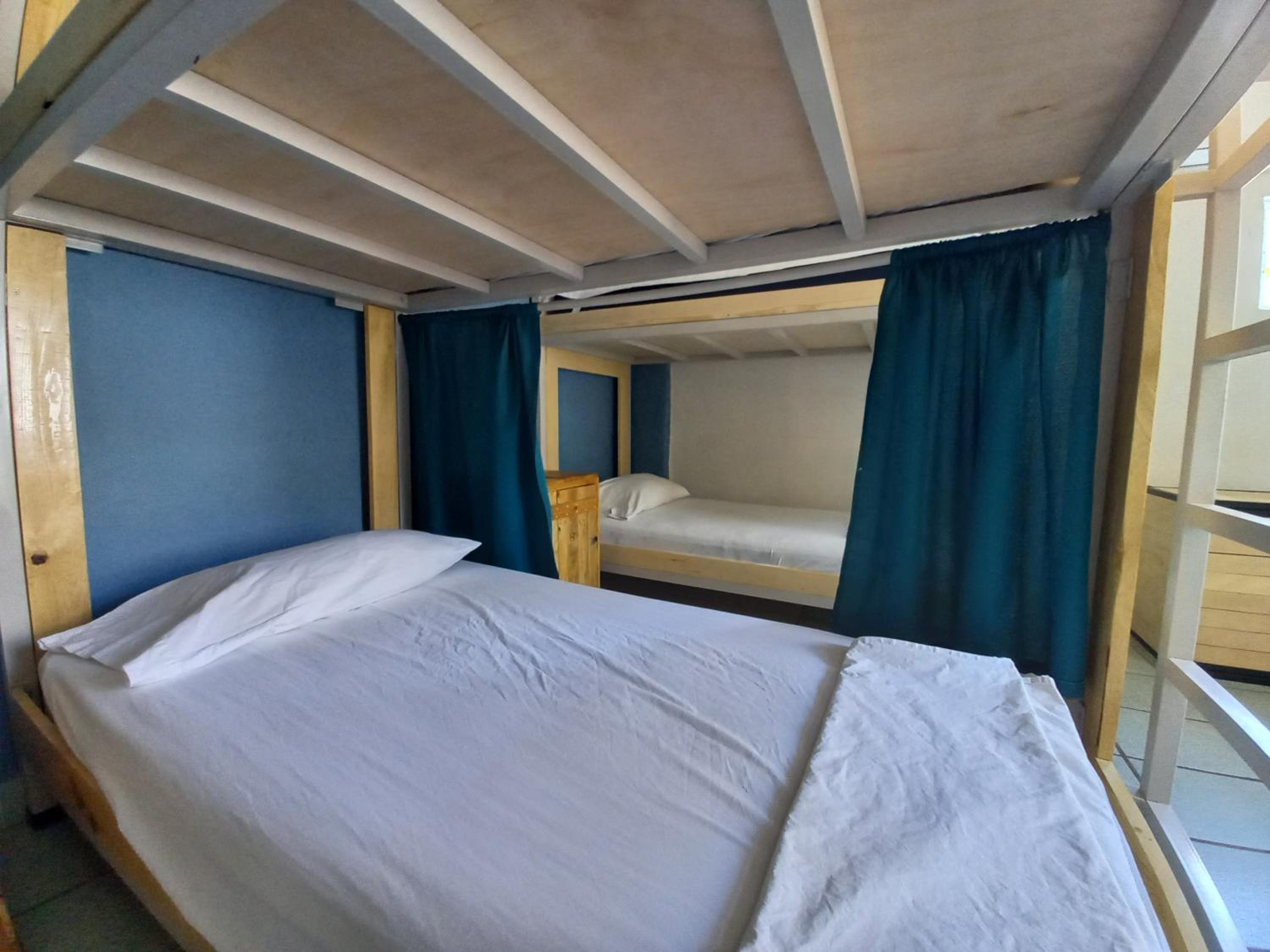 Bed in 6-Bed Mixed Dormitory Room photo 1