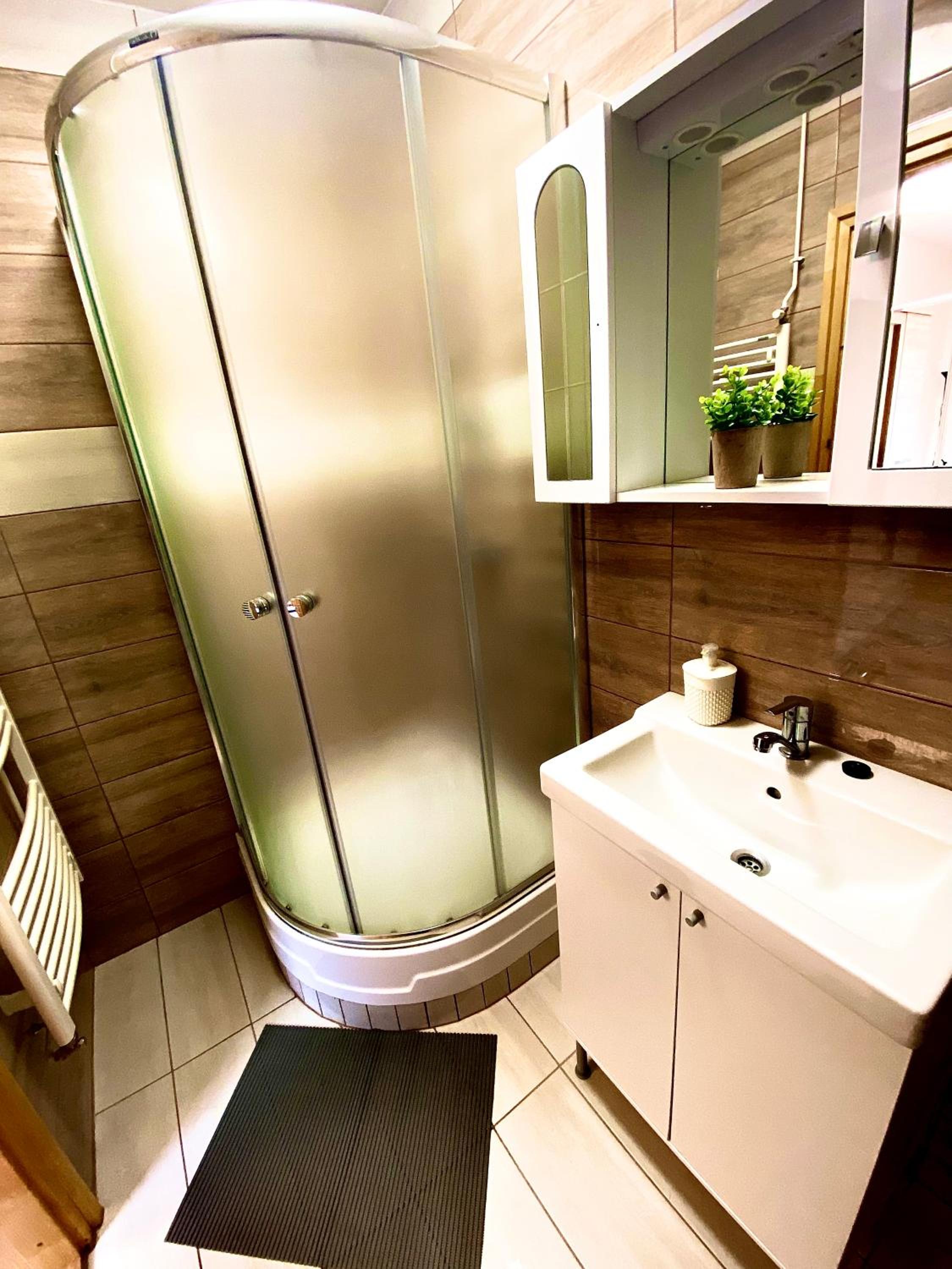 Standard Twin Room - Photo 5