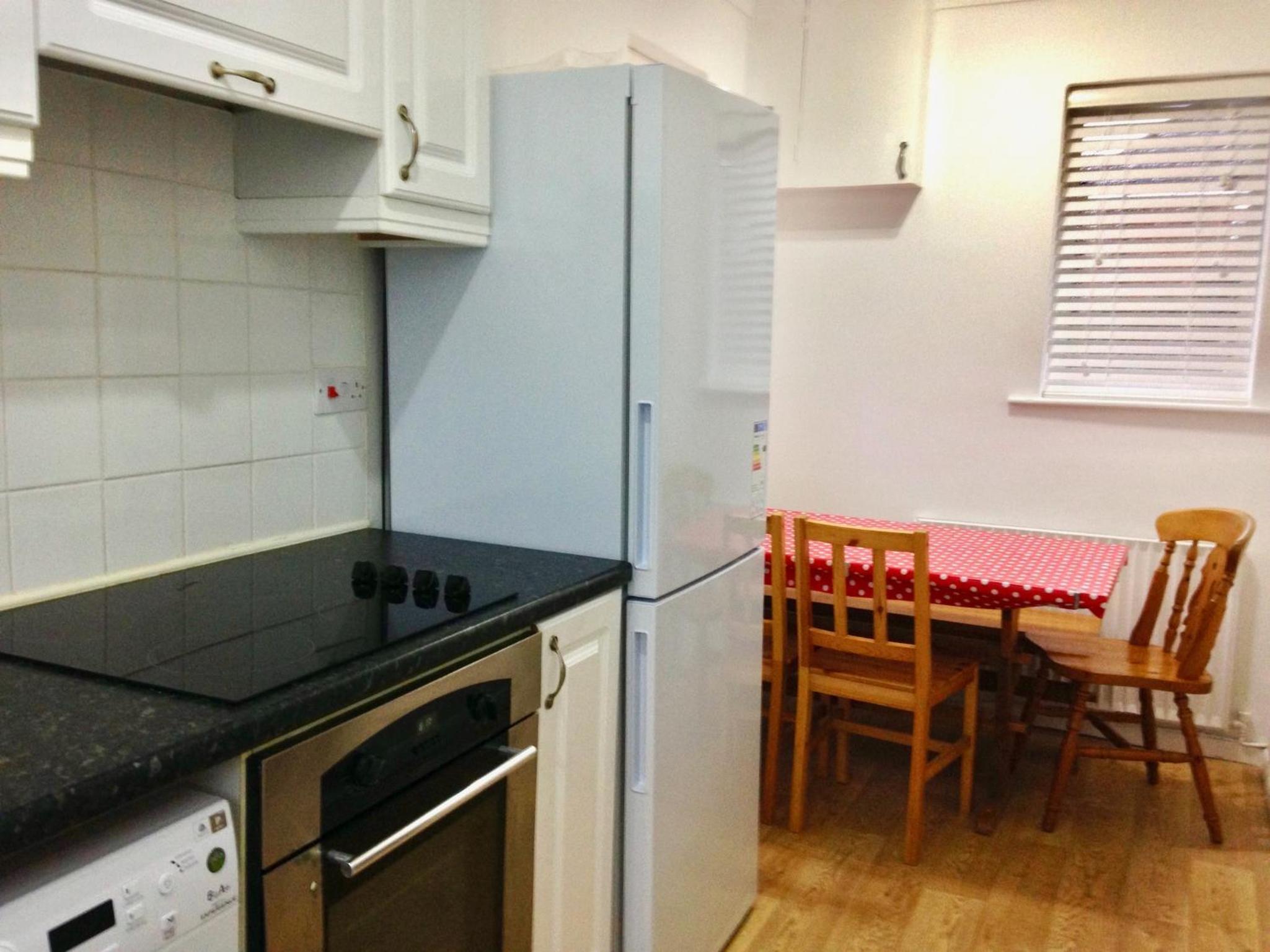 Three-Bedroom House photo 2