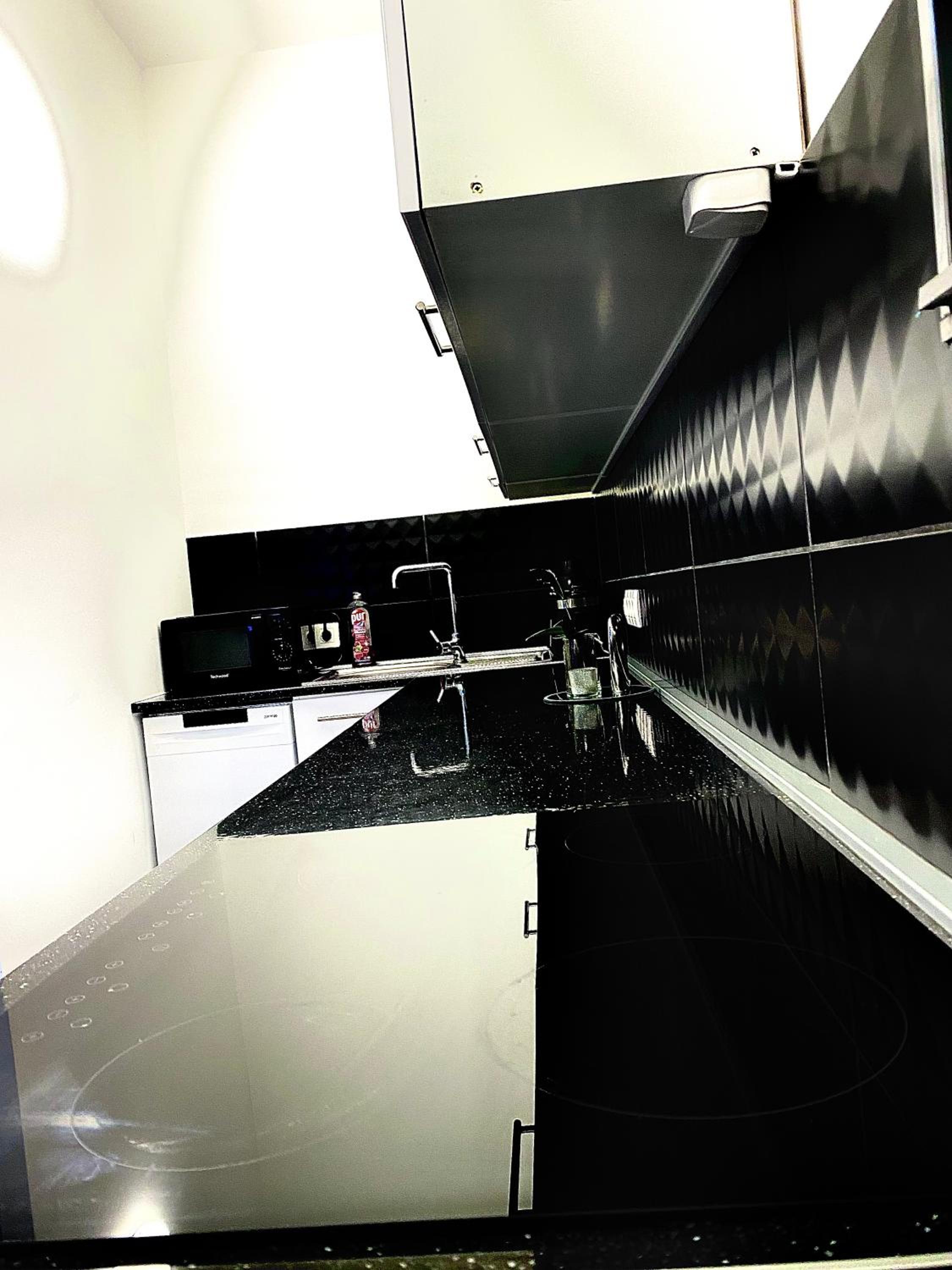 Deluxe Studio - Photo 2