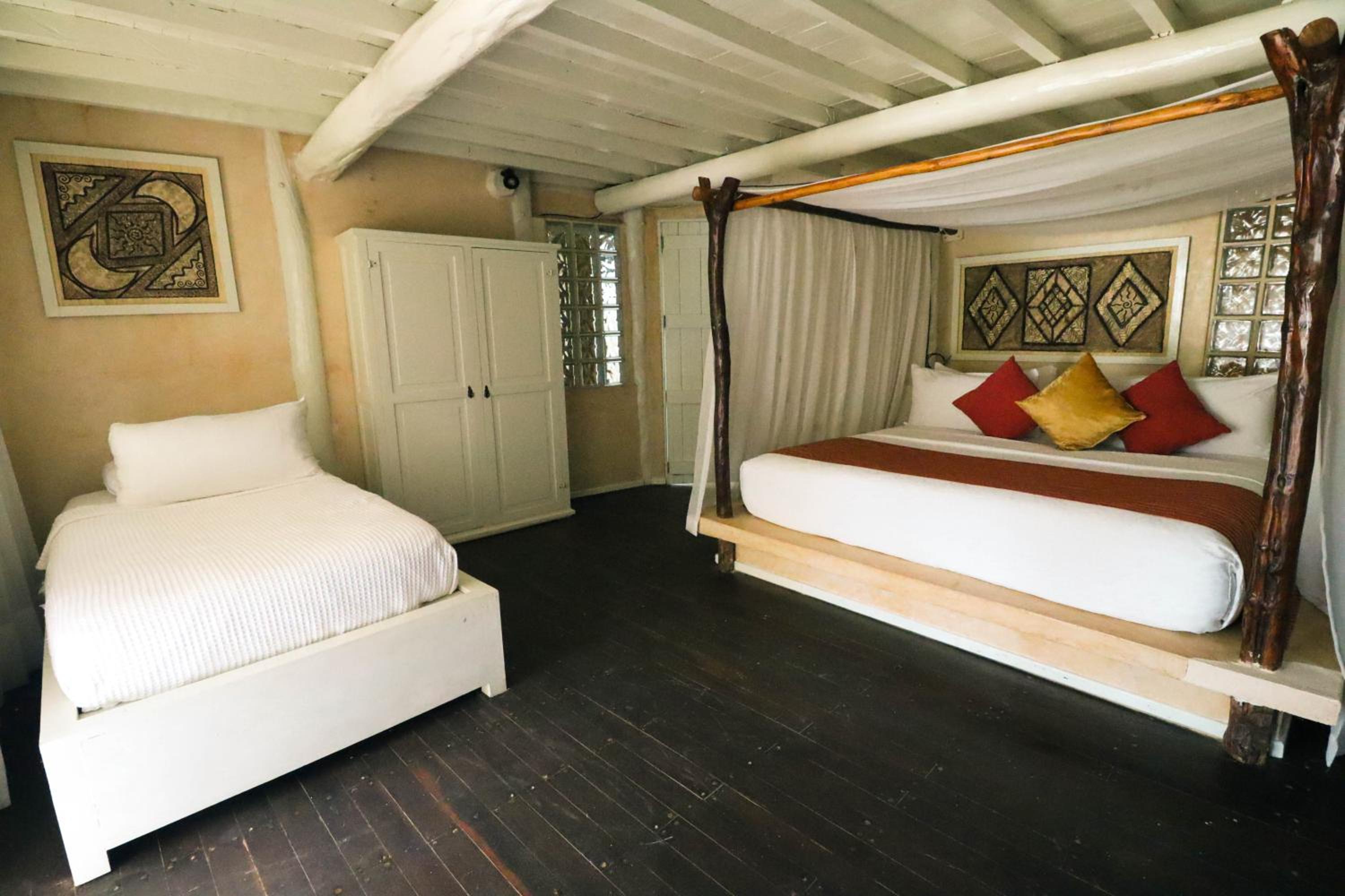 Deluxe Ocean Front - Ground Floor - Photo 6