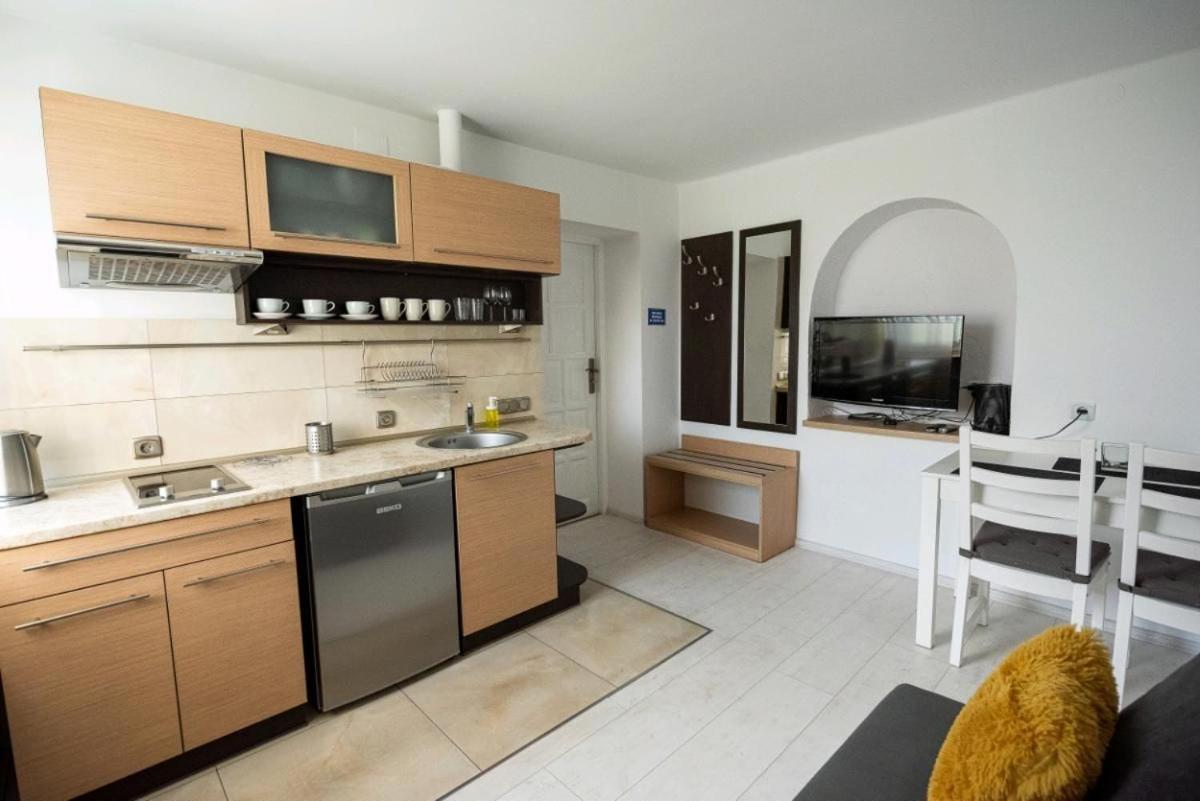Apartment - Photo 4