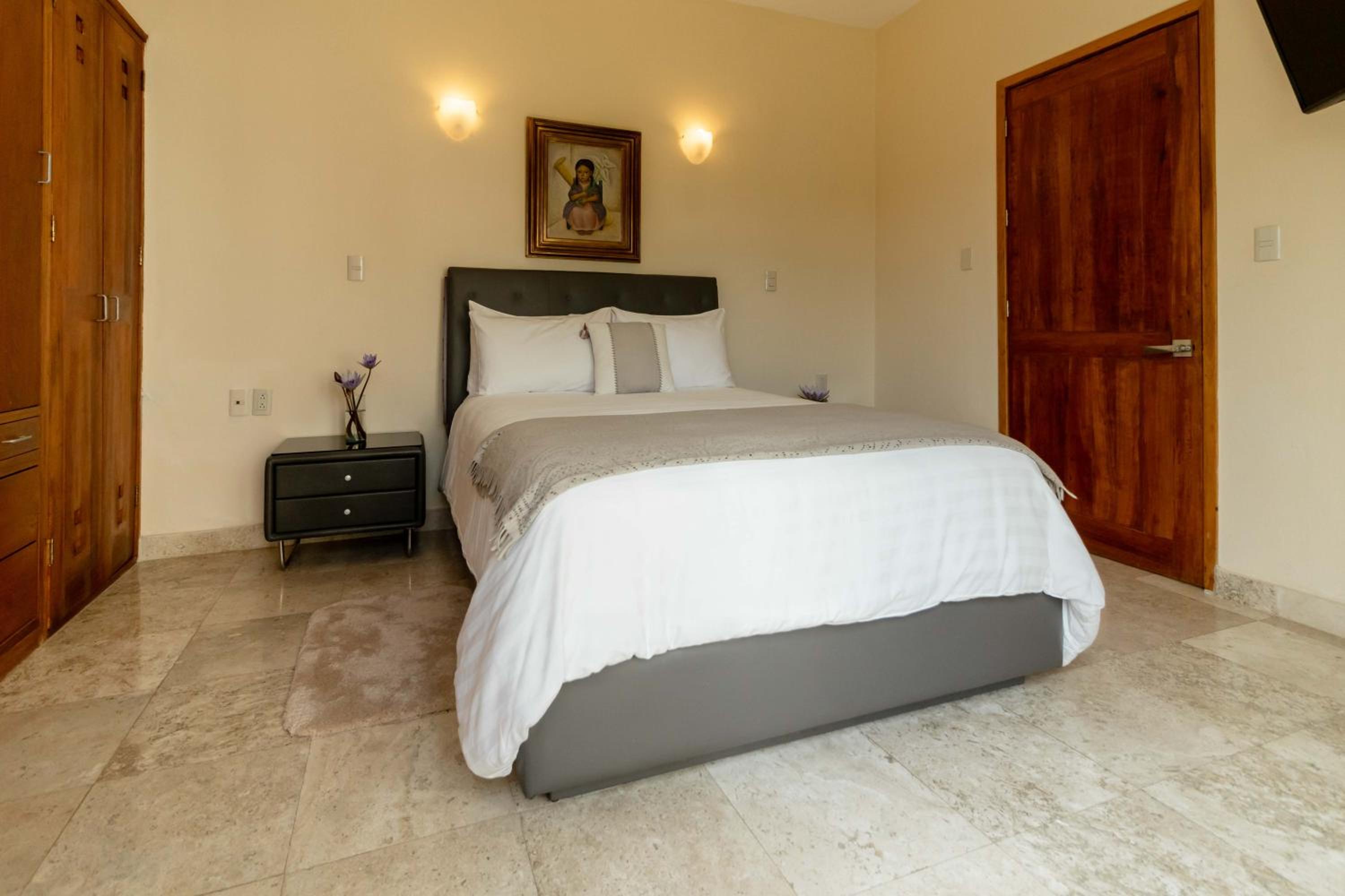 Standard Double Room - Photo 4