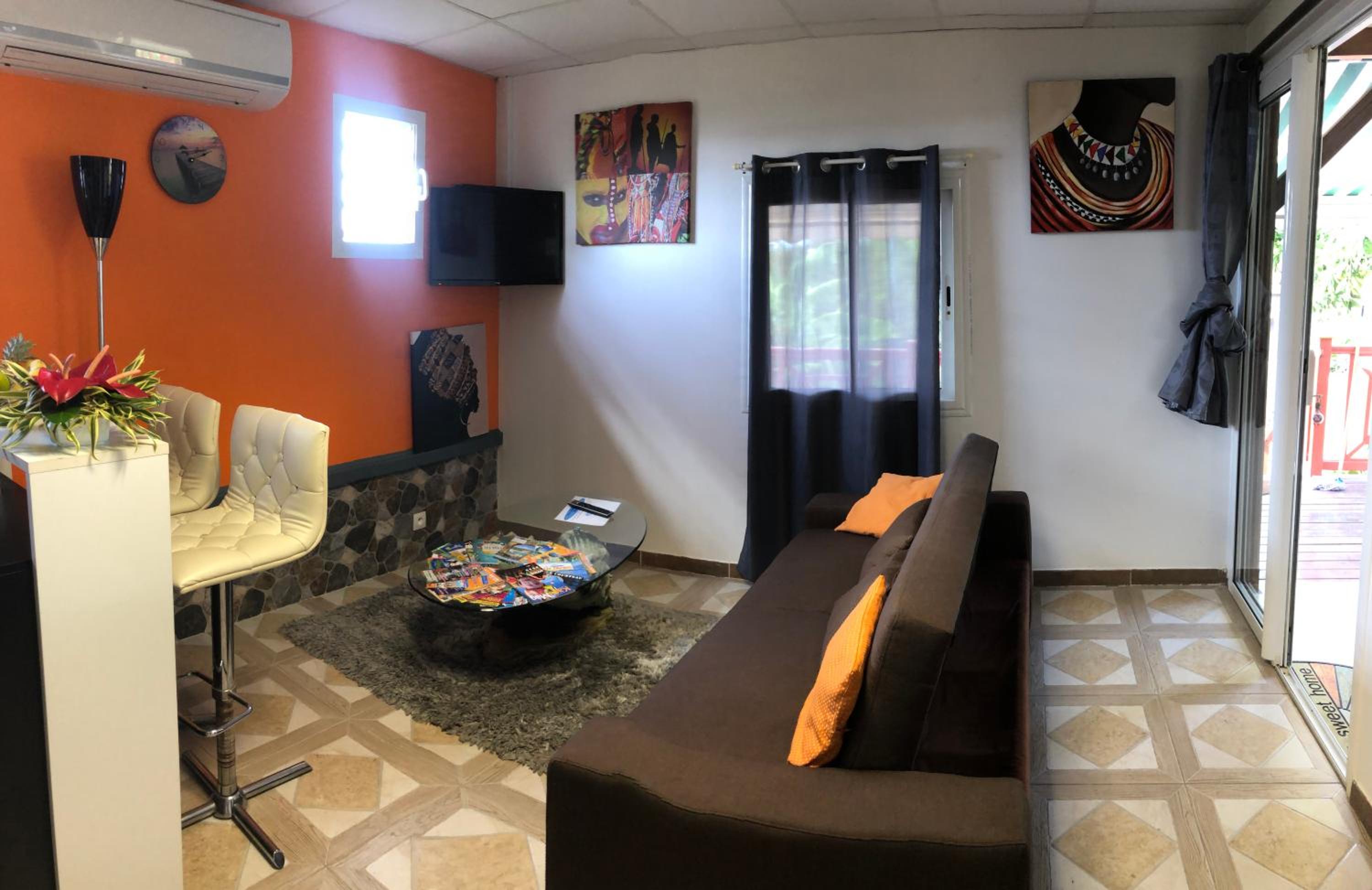 Two-Bedroom House photo 3