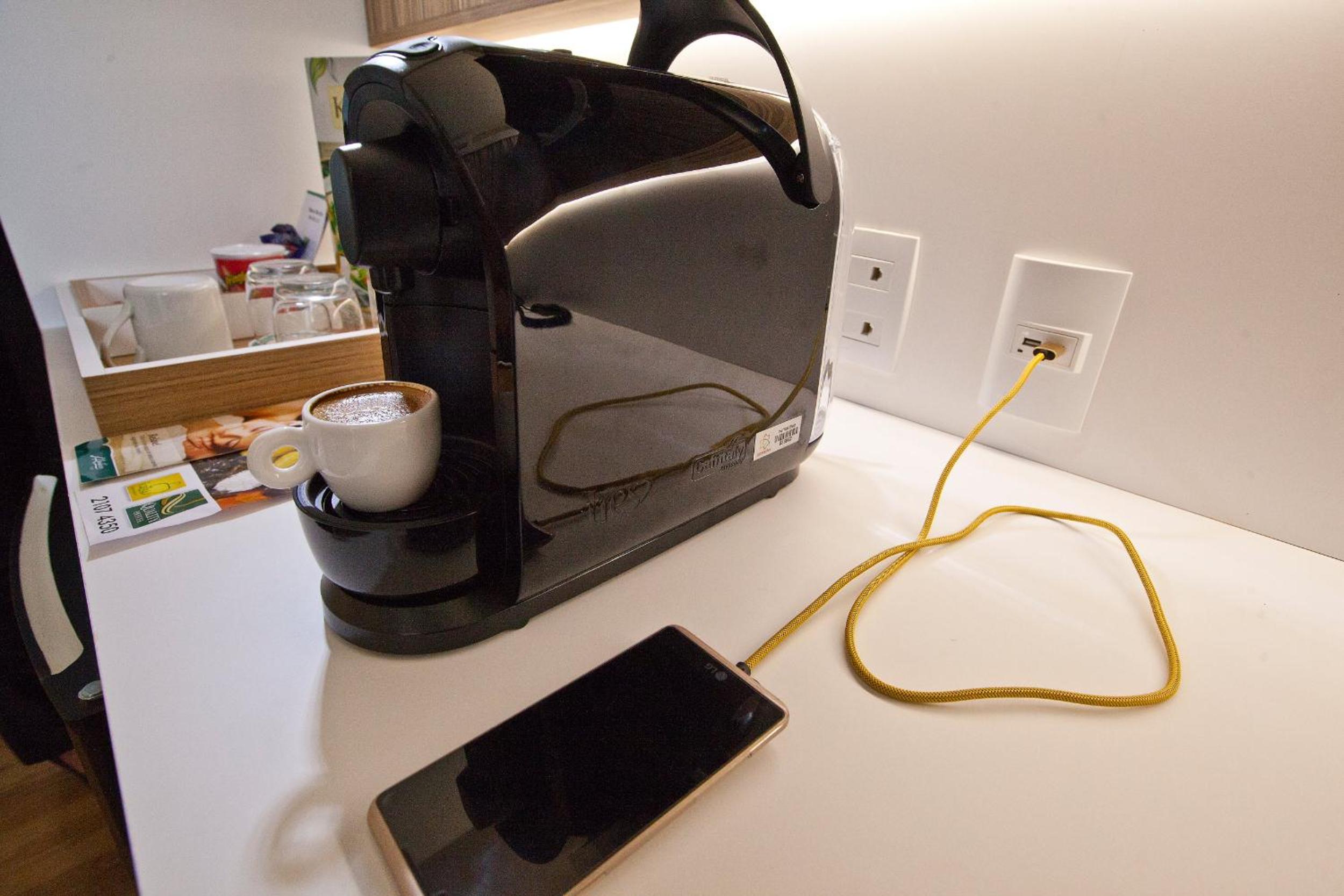 Business Class Double Room thumbnail 6