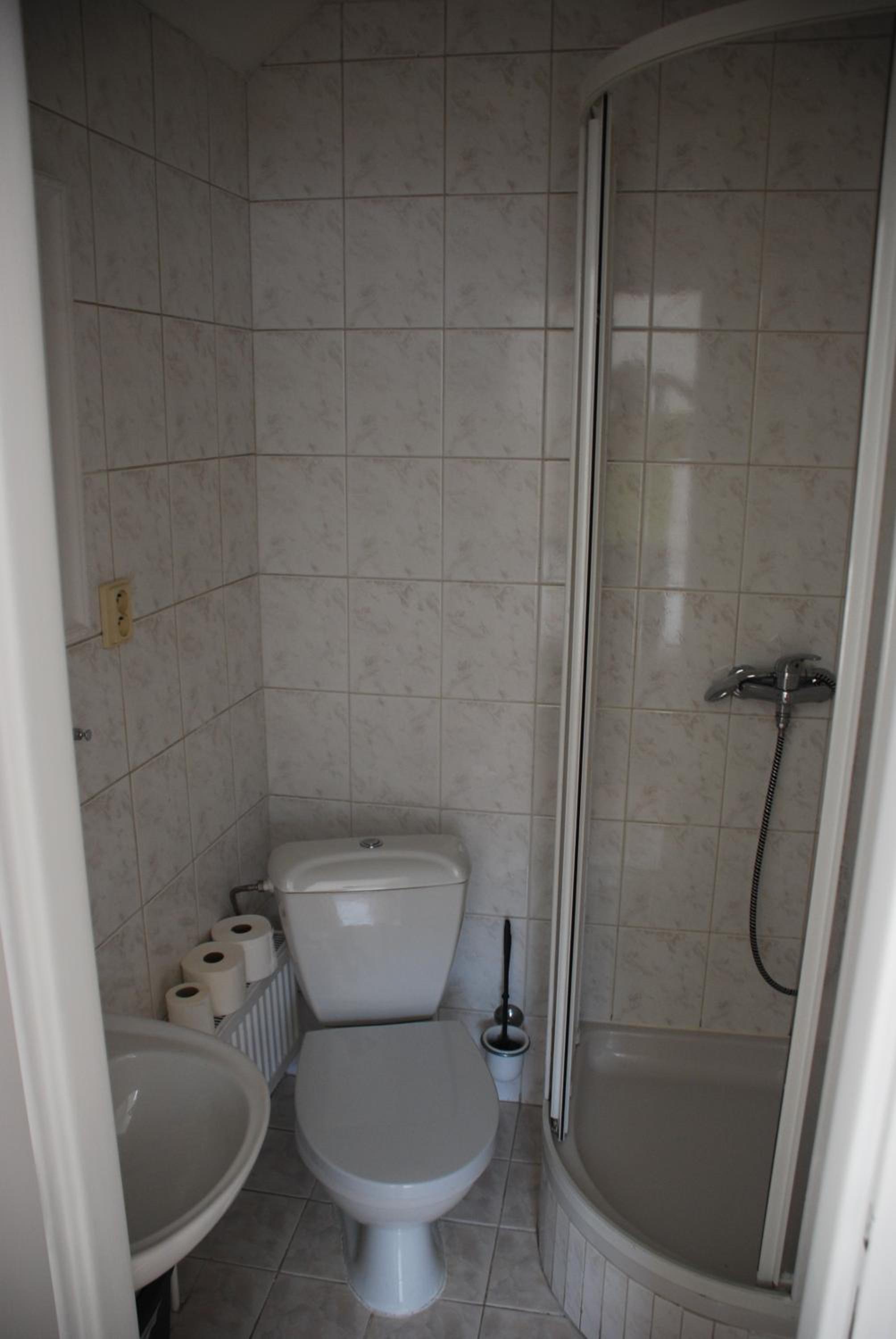 Double Room with Private Bathroom photo 3