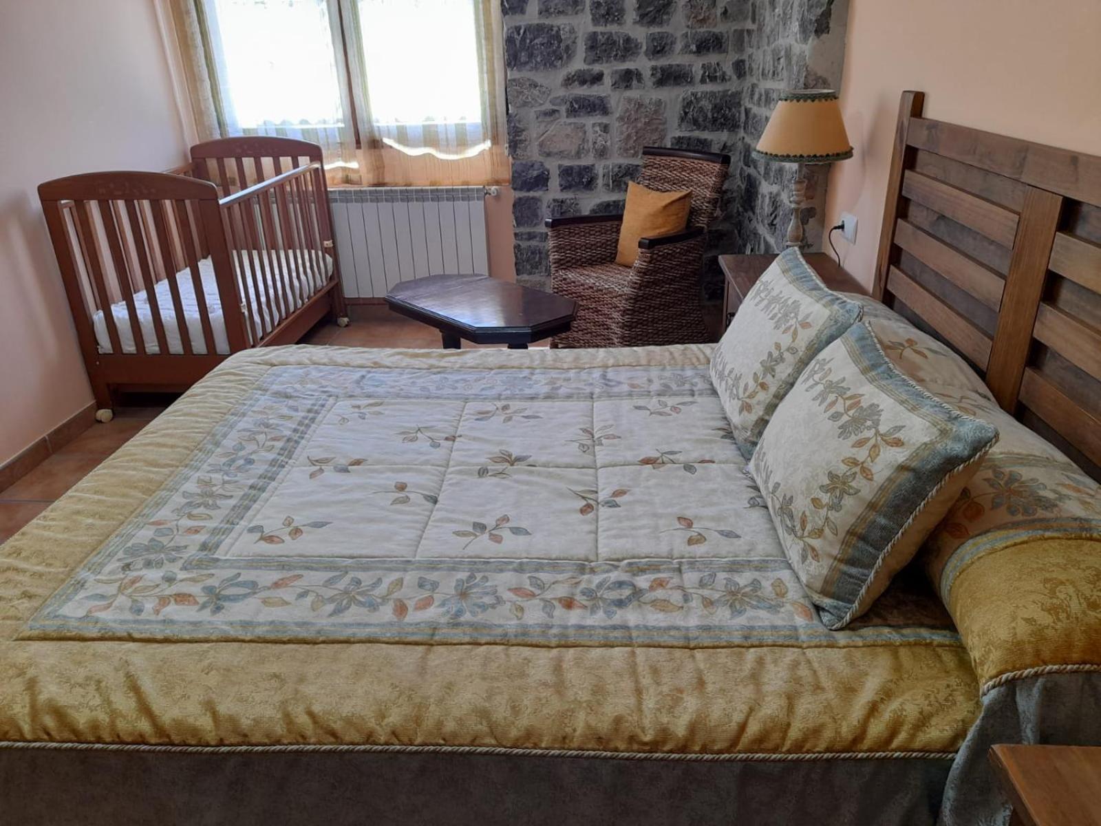Habitación Estándar con Cama Queen