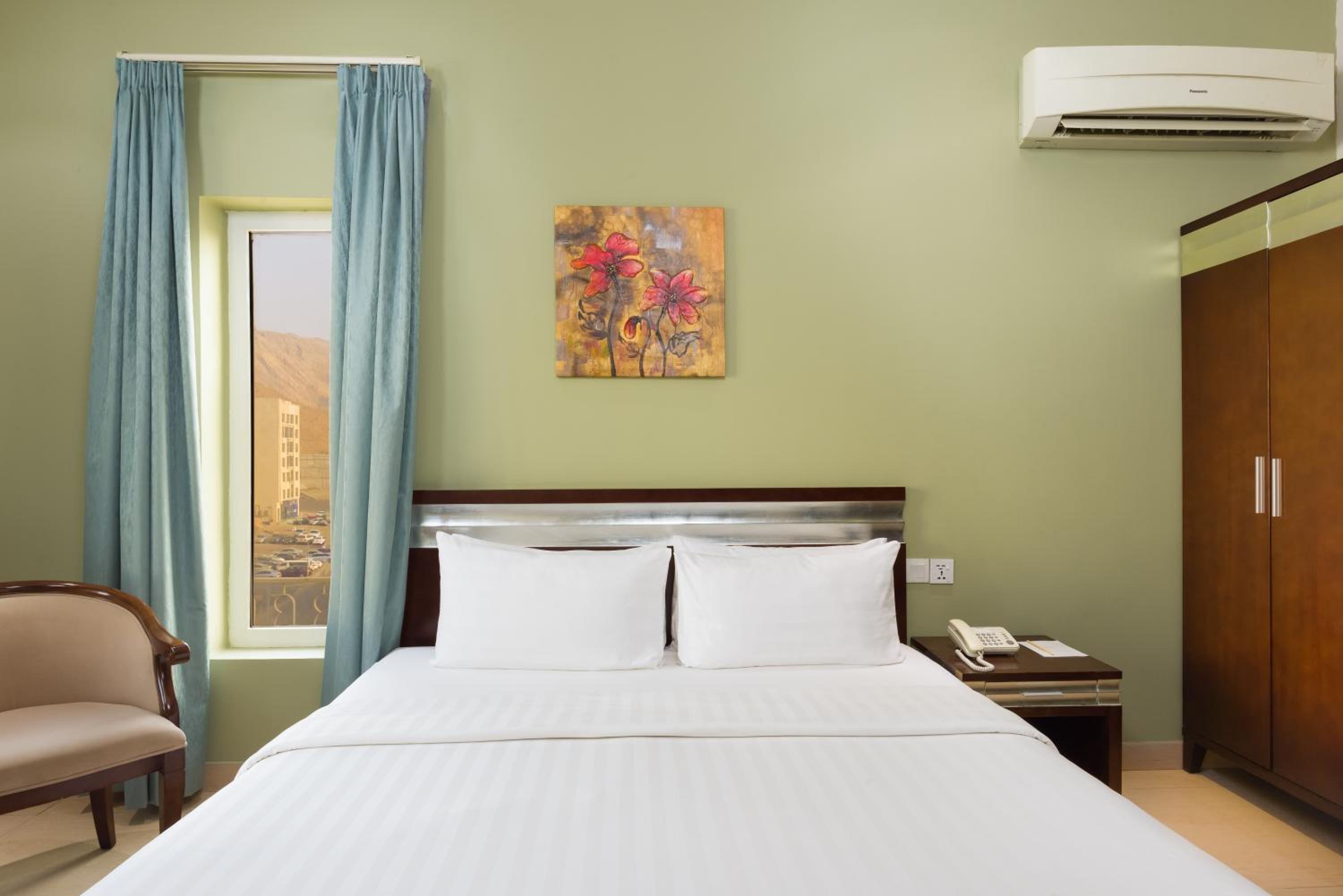 Saffron Hotel and Lounges — photo 46