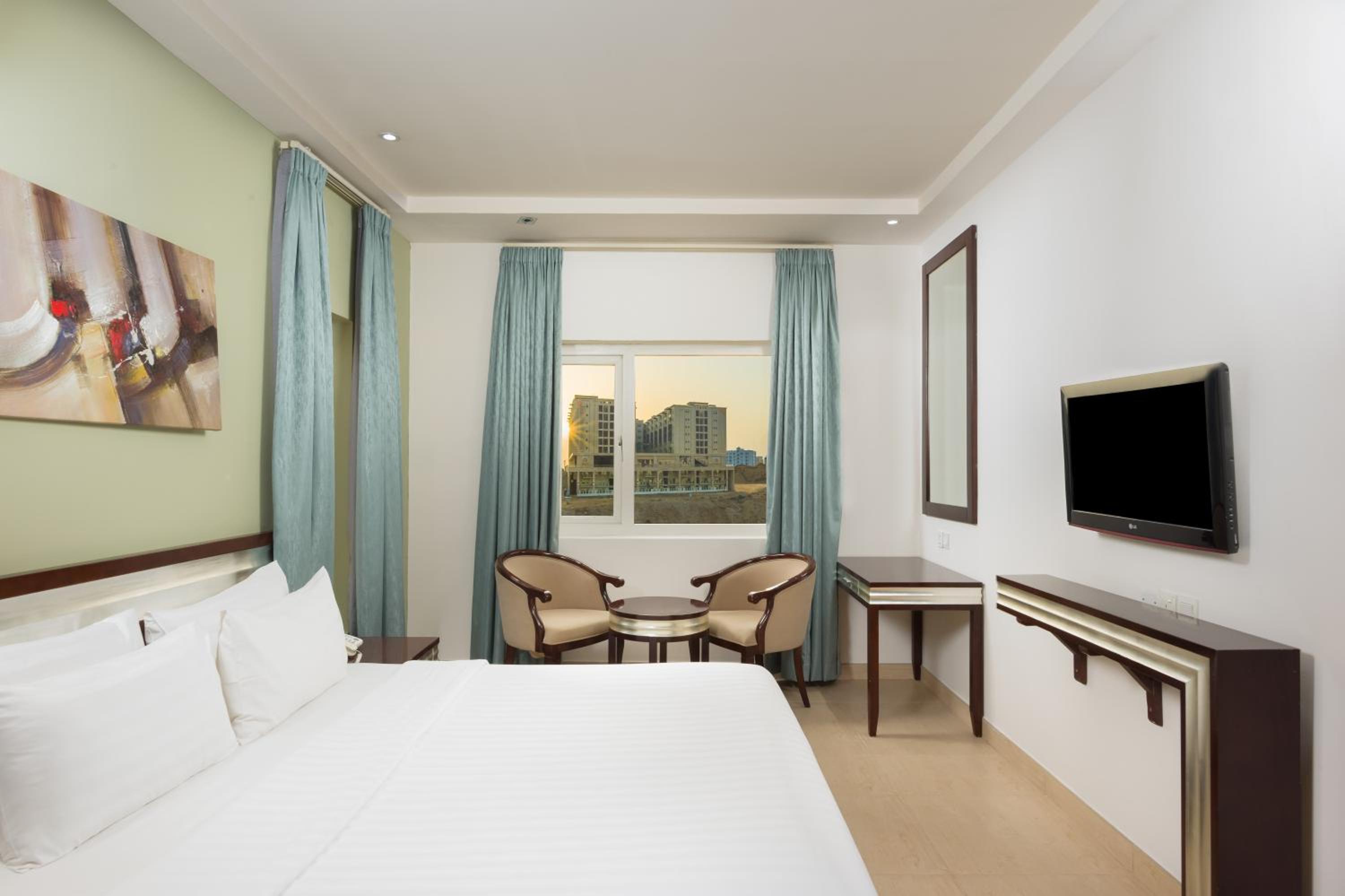Saffron Hotel and Lounges — photo 45