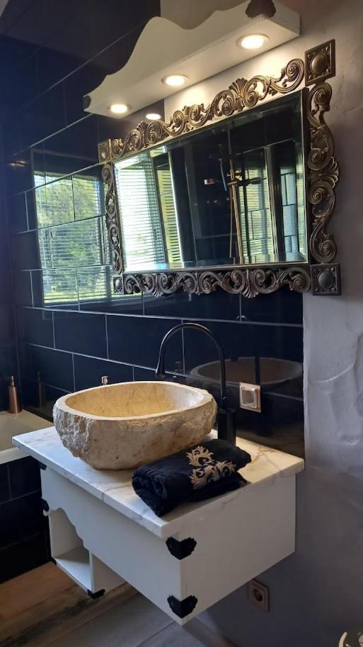 Family Room with Bath photo 2