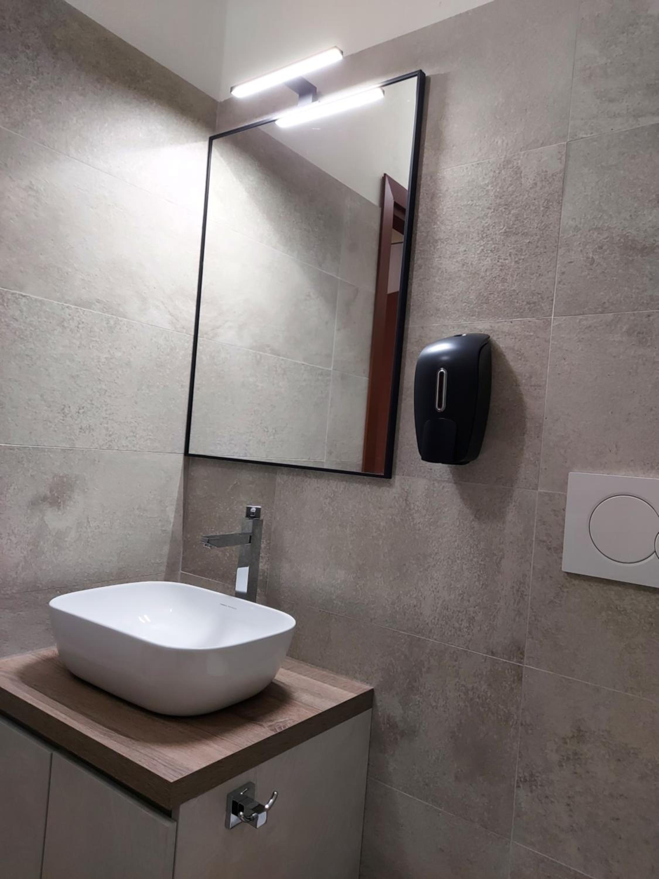 Double Room with Private Bathroom - Photo 5