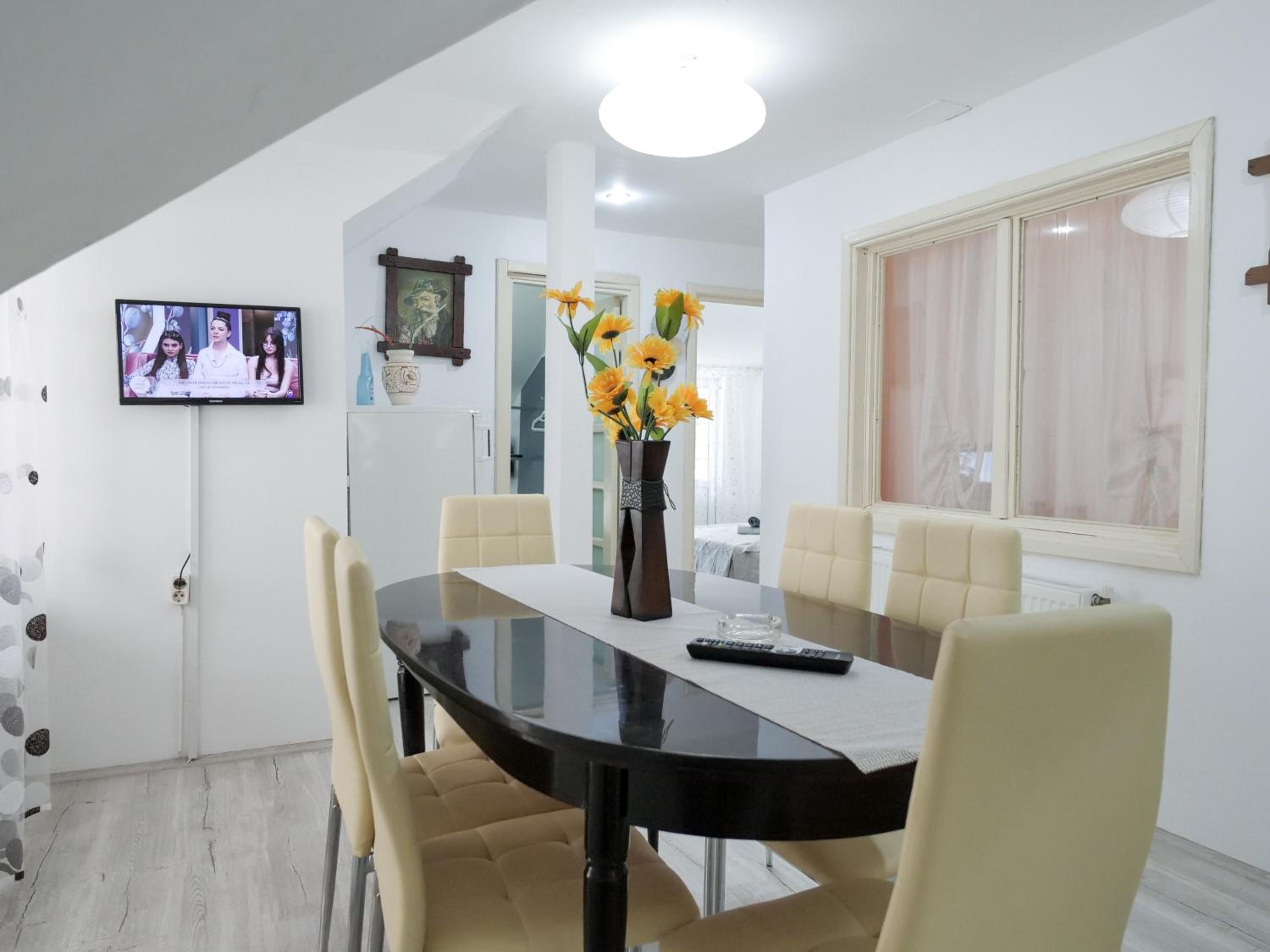 Villa photo 3