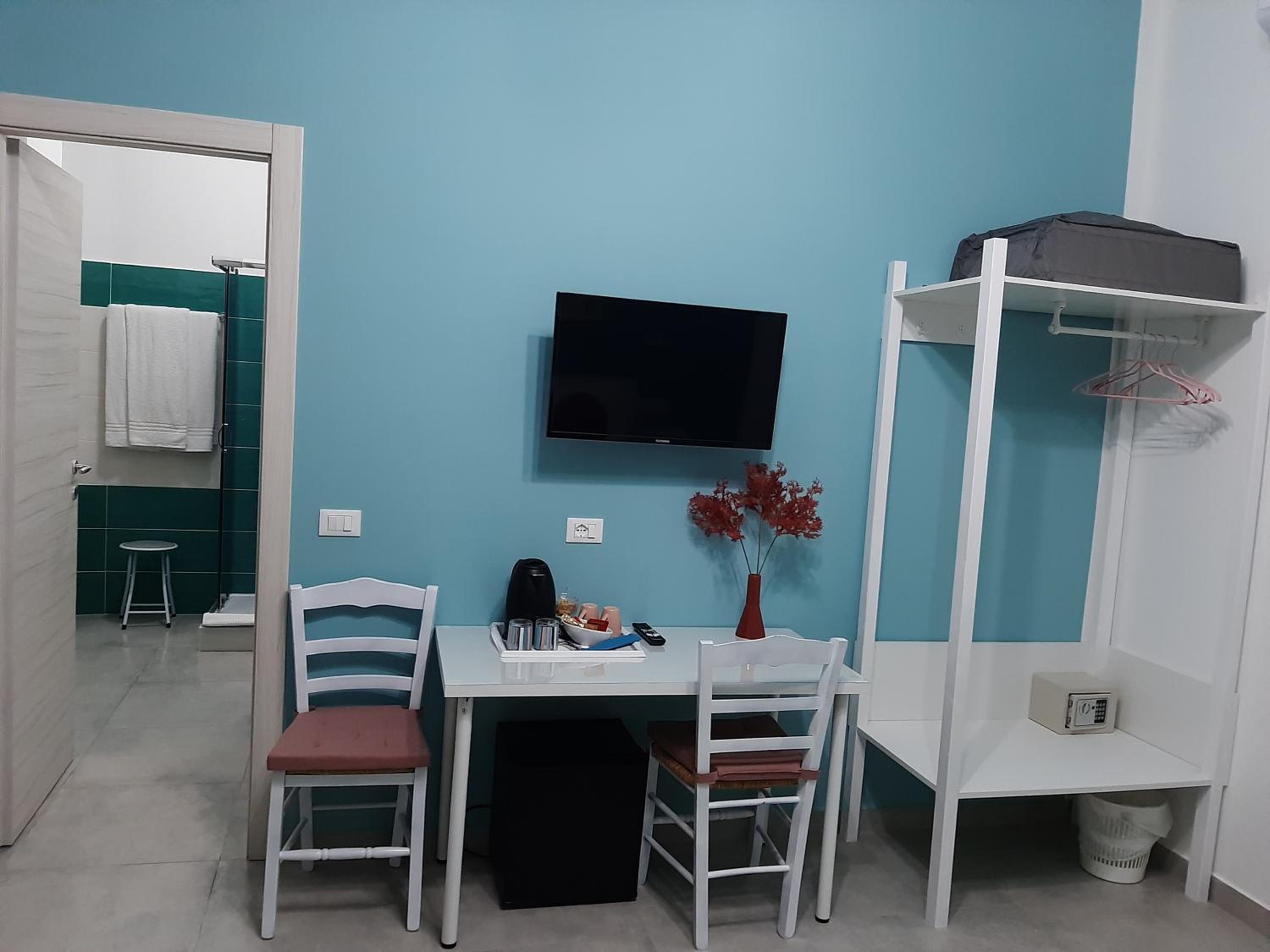 Deluxe Room (2 Adults + 1 Child) photo 2