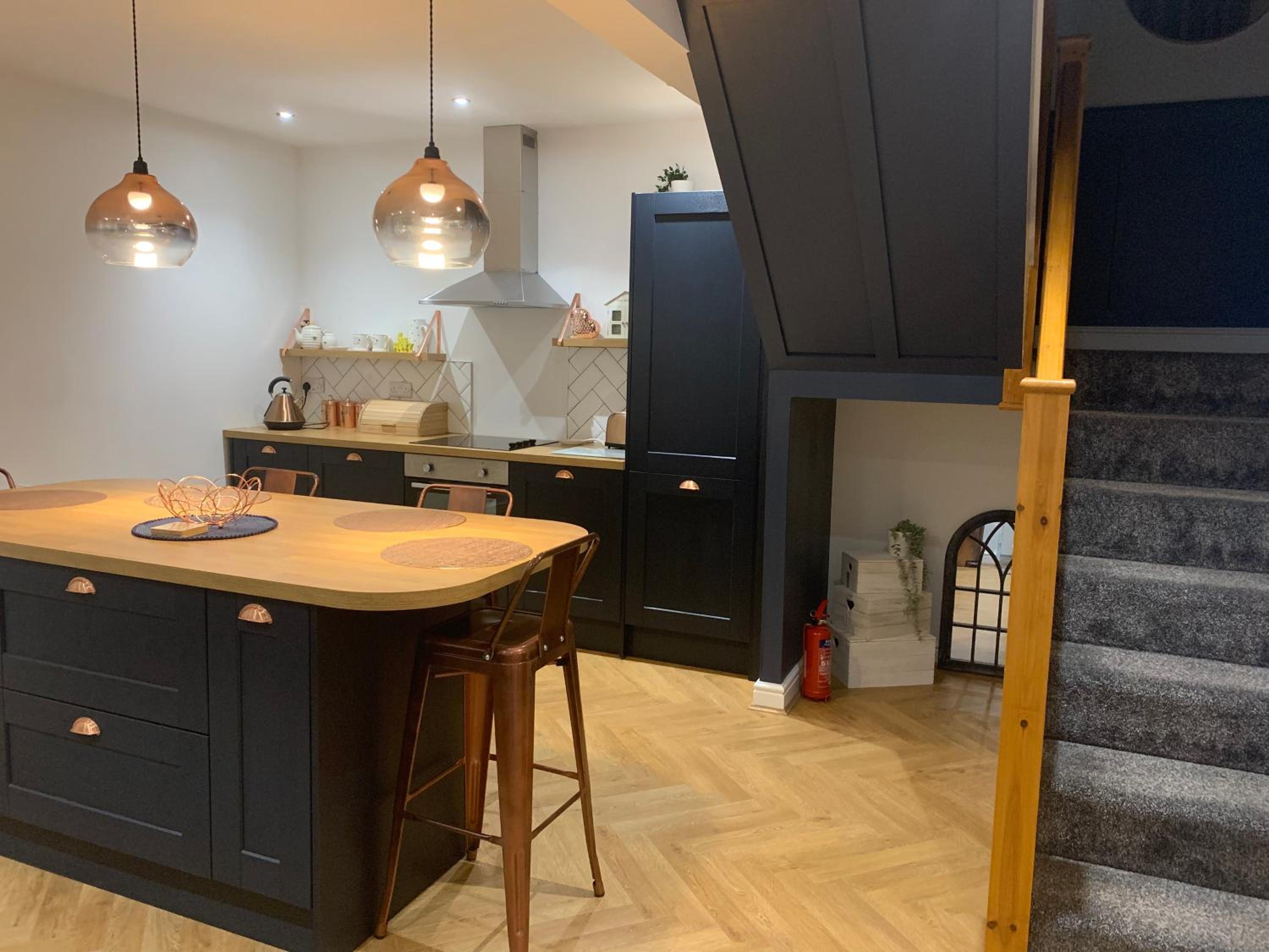 Two-Bedroom House - Photo 25