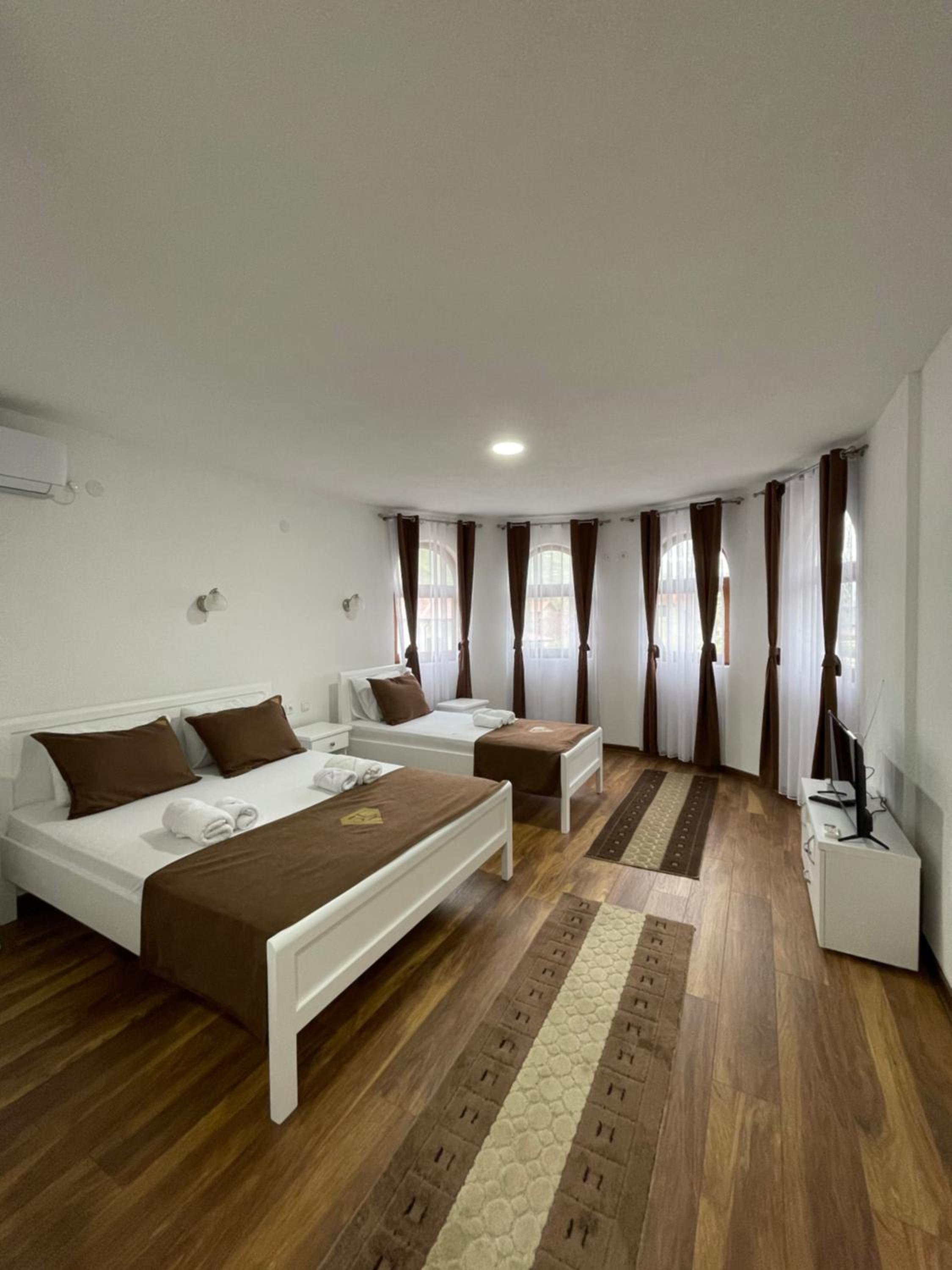 Classic Triple Room photo 1