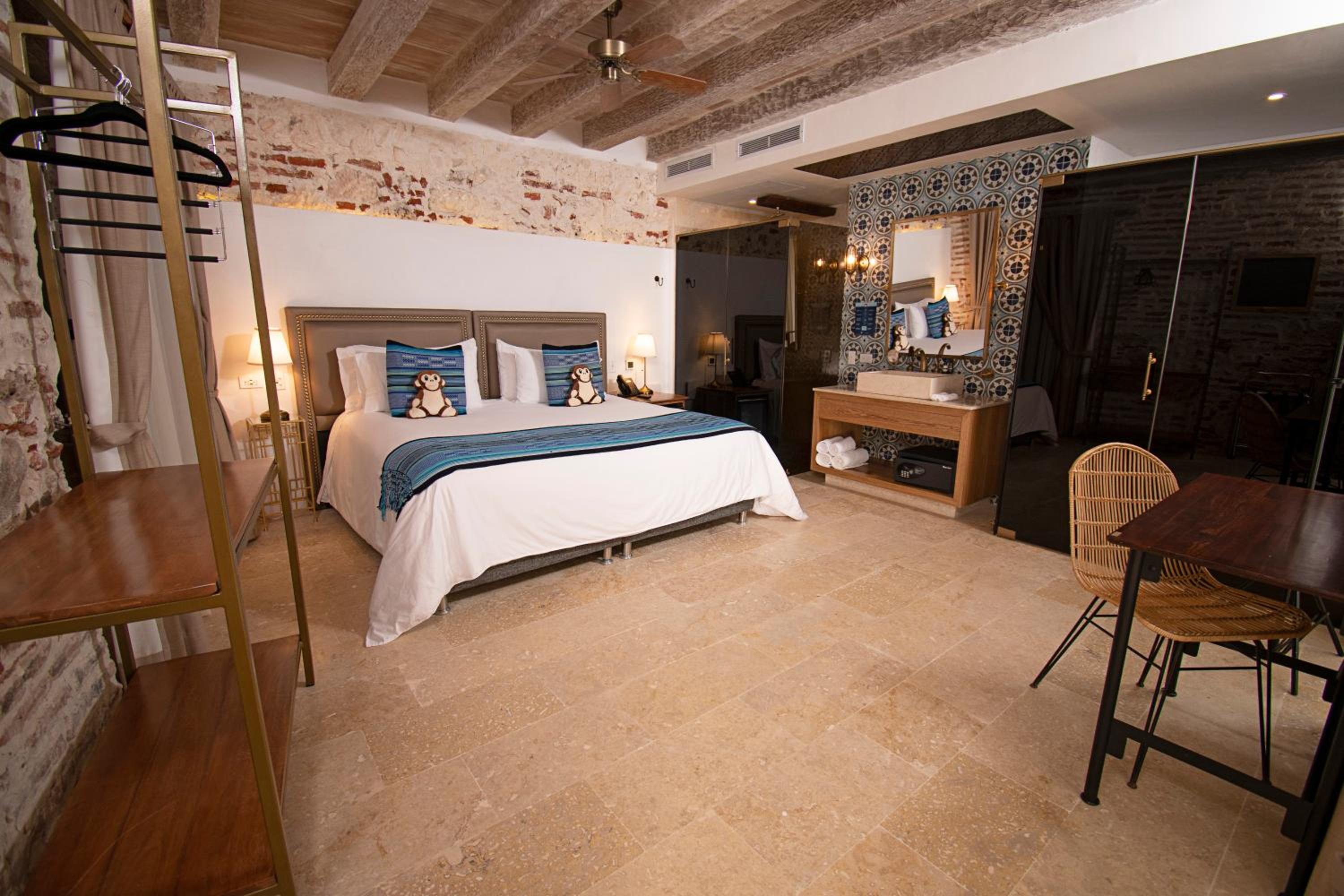 King Room with Pool View photo 1