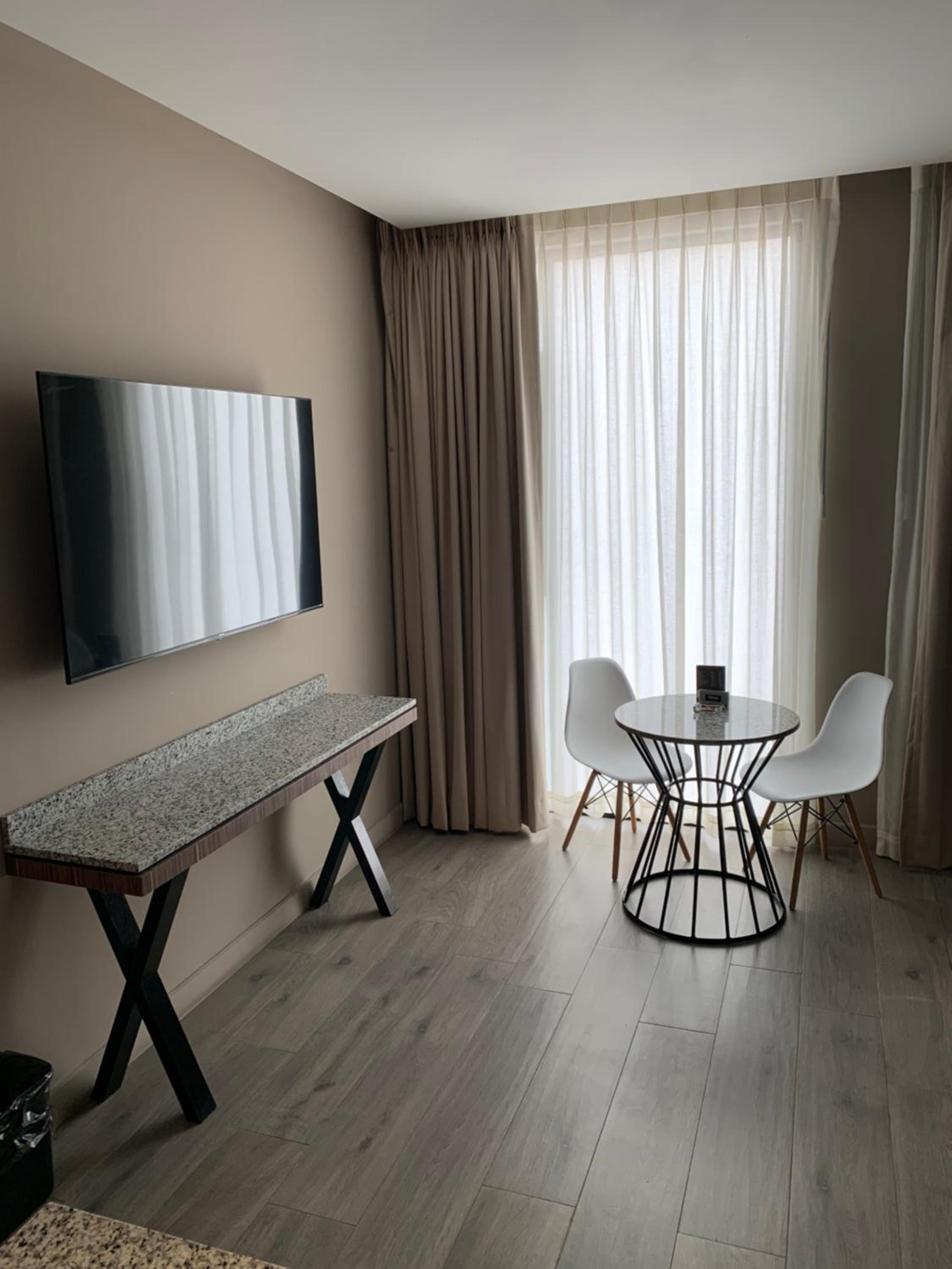 Deluxe Suite photo 2