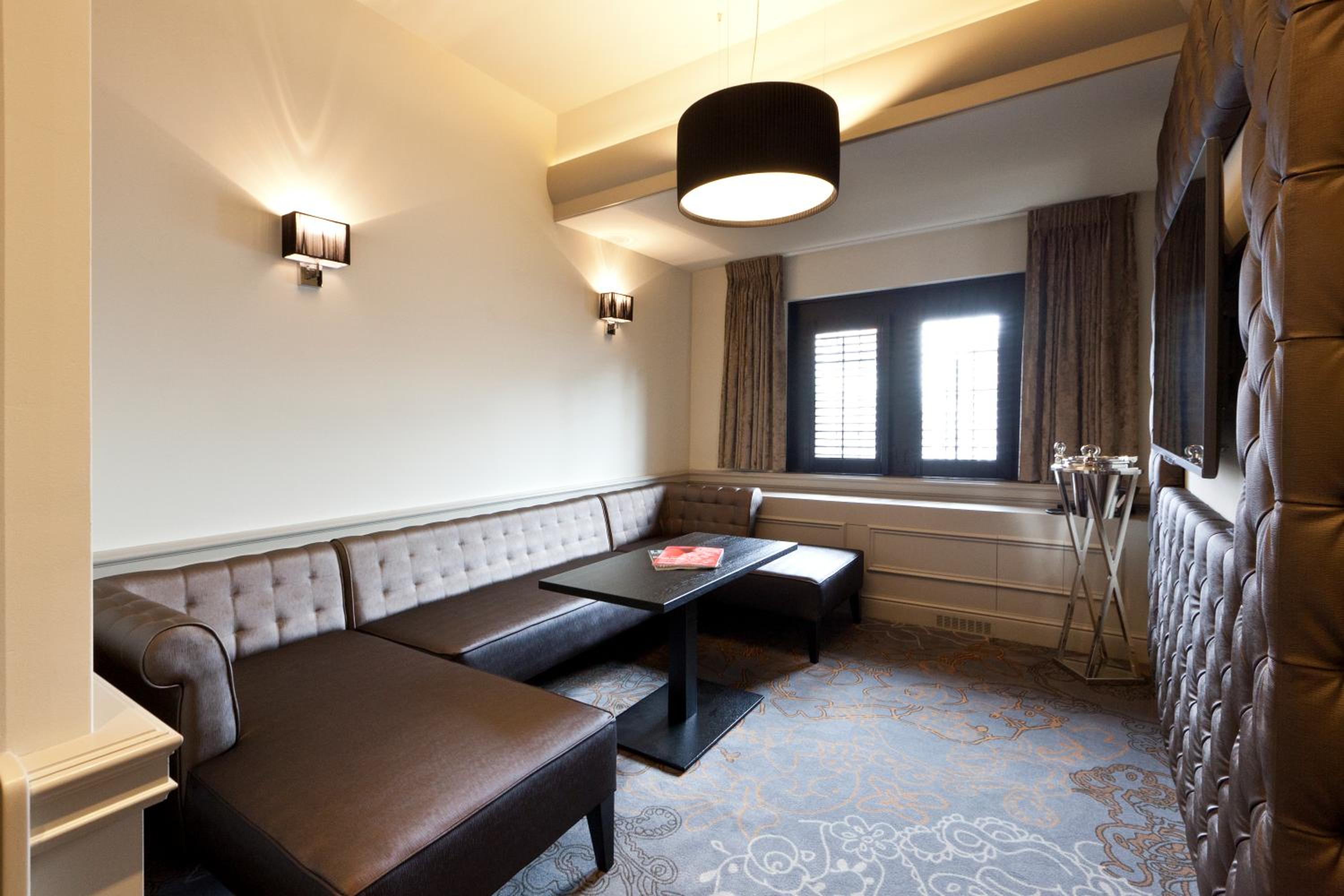 Luxury Suite photo 2