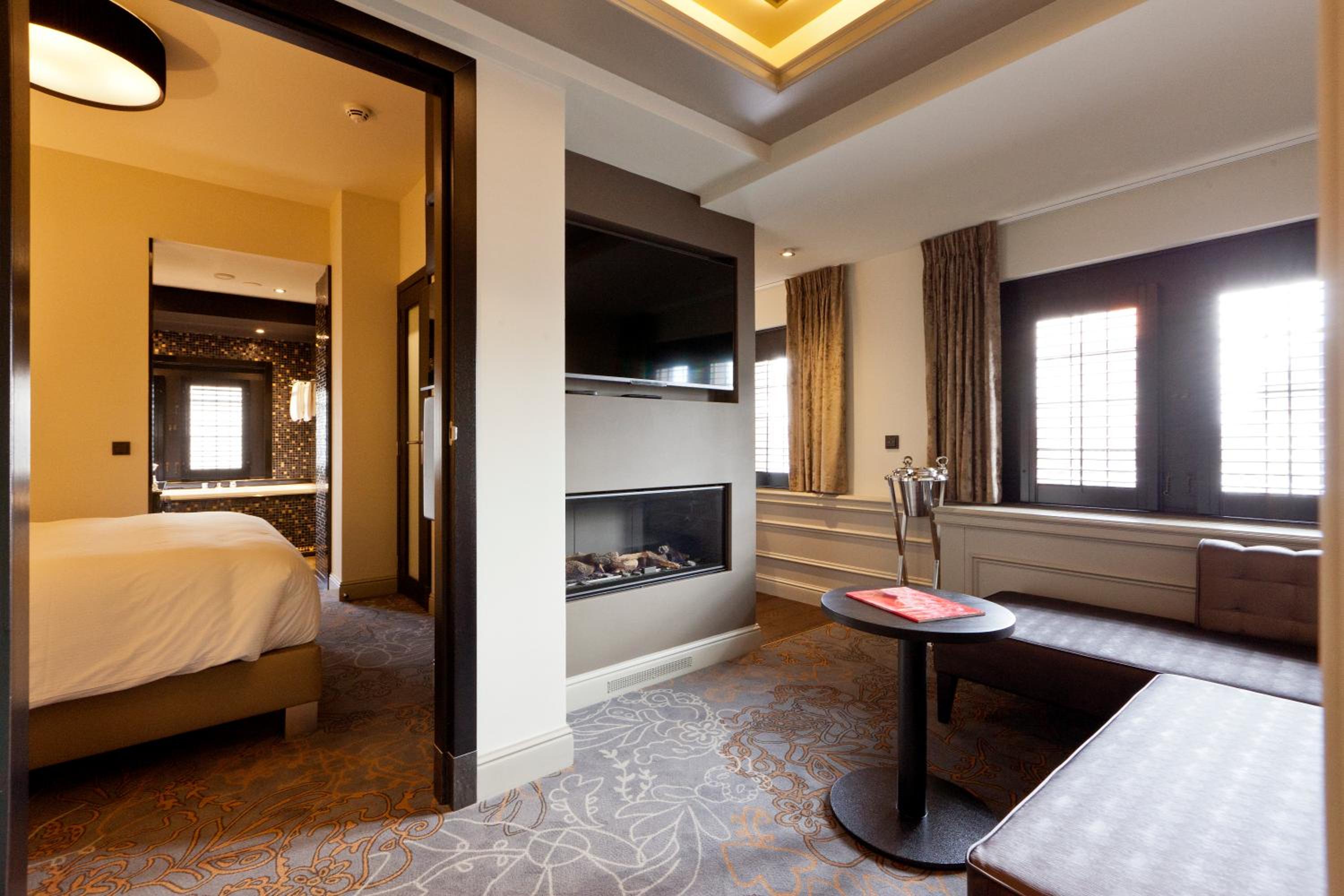 Deluxe Suite With Ensuite Bathroom photo 2