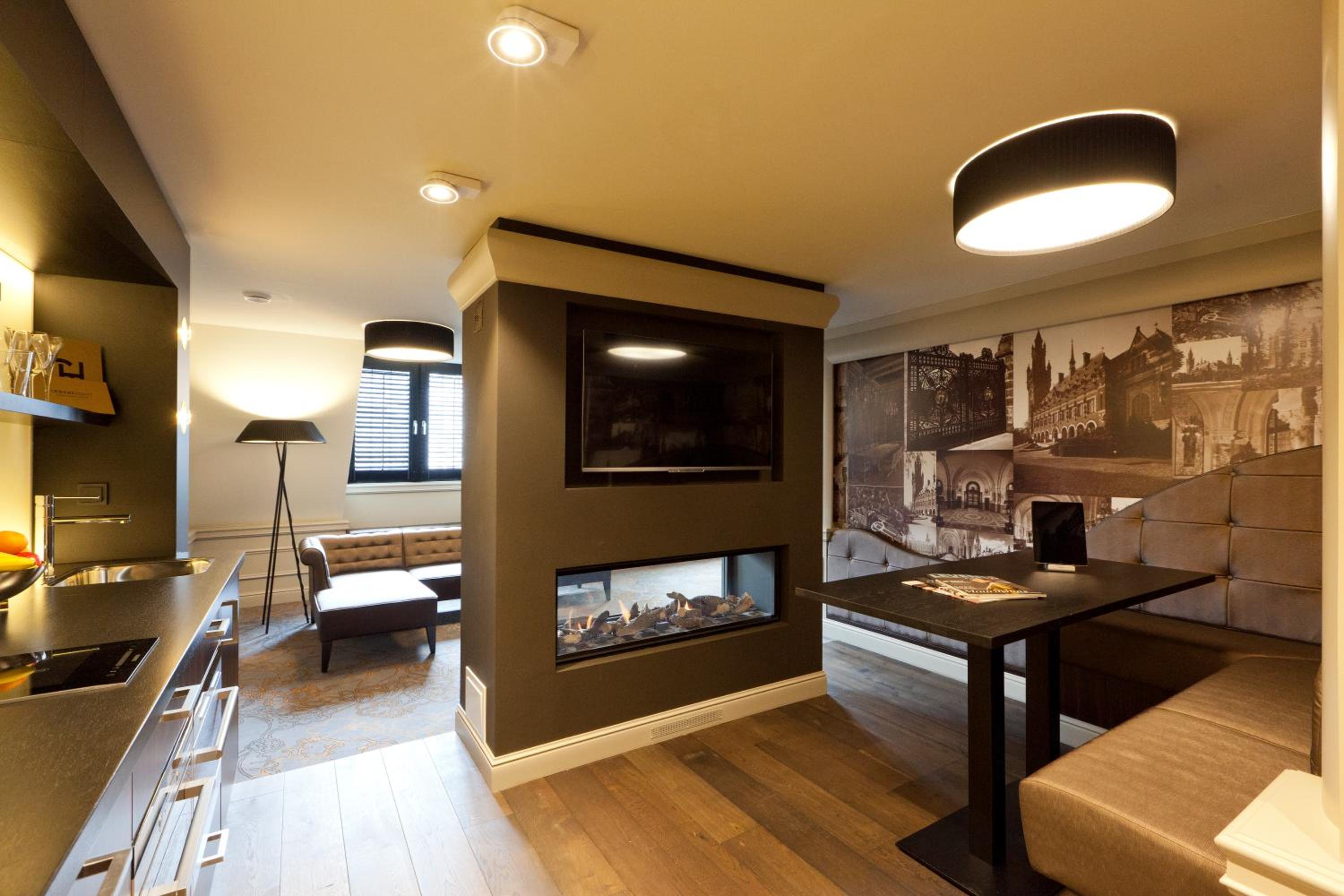 Executive Suite with Spa Bath (2 Adults) photo 2