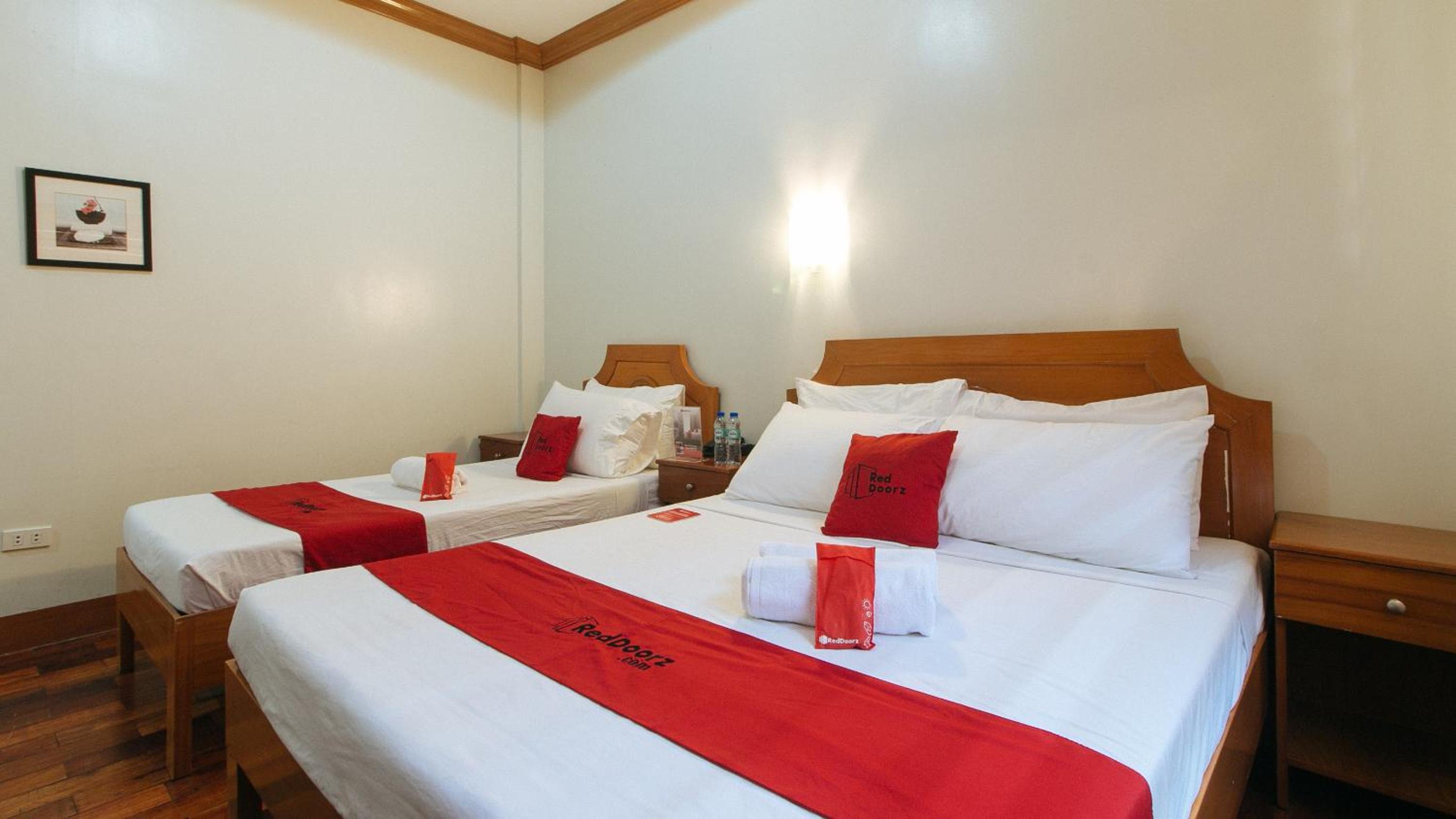 Deluxe Room - Photo 4