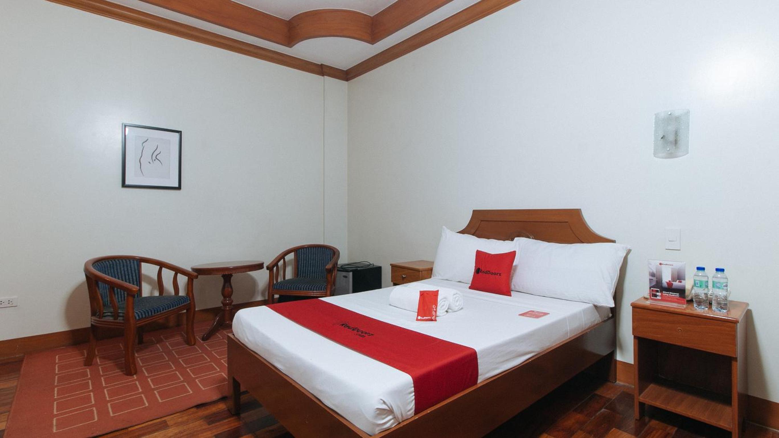 Suite - Photo 3