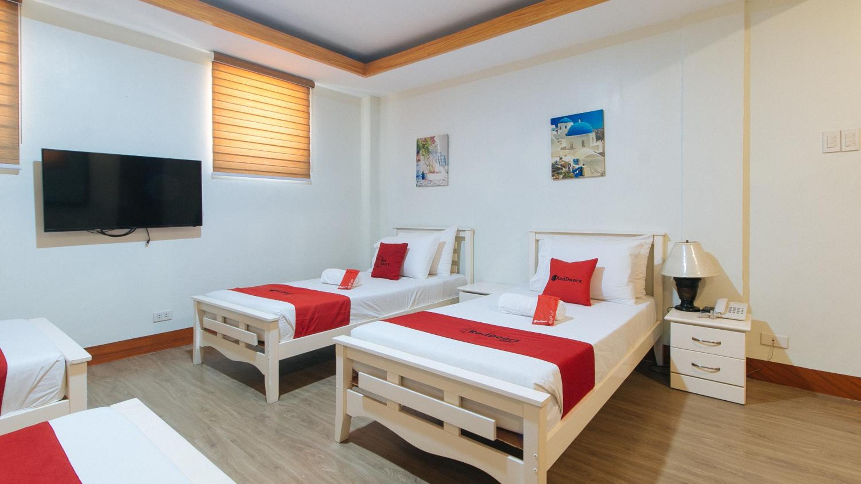 Quadruple Room - Photo 6