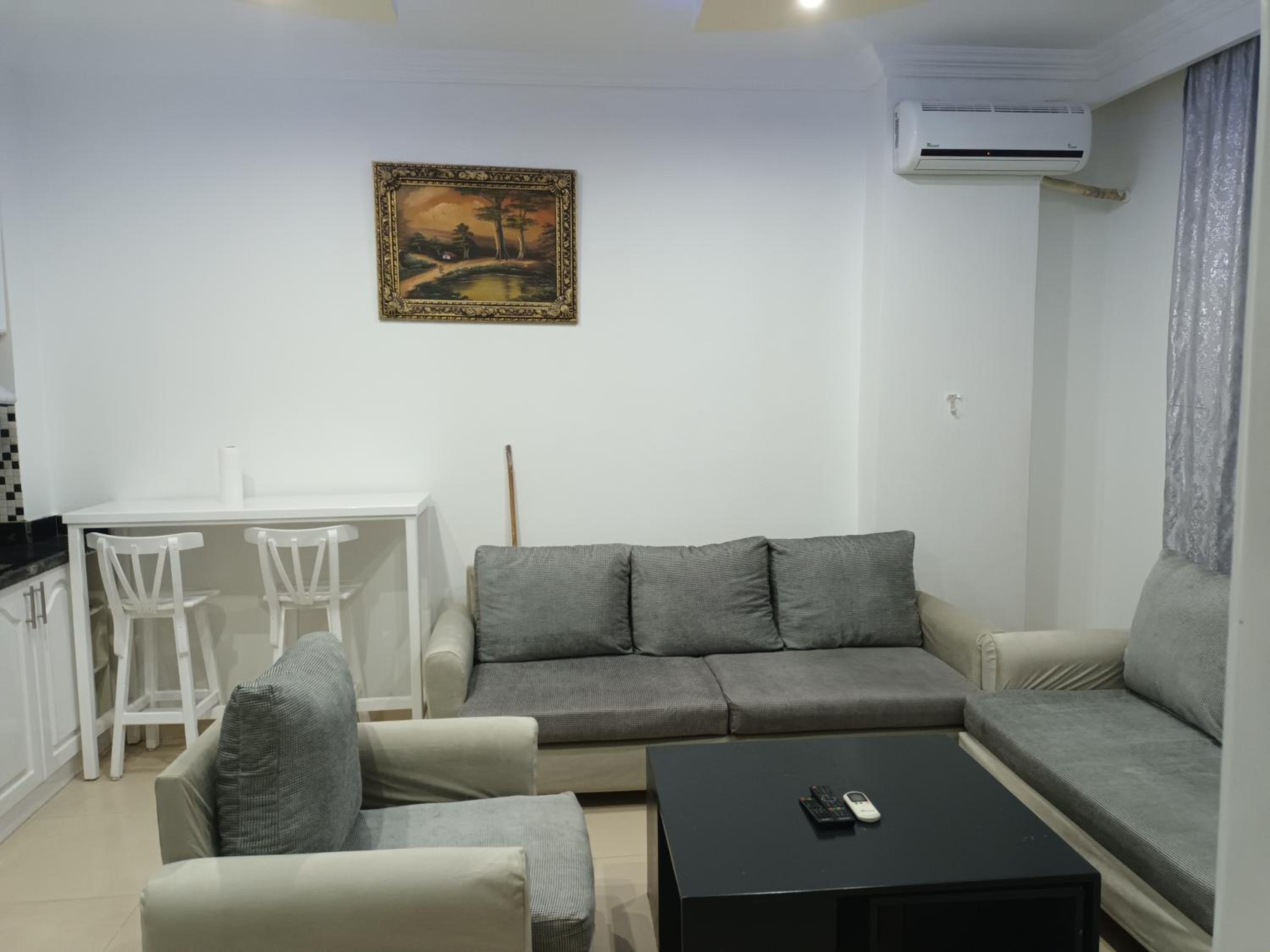 One-Bedroom Apartment - Photo 24