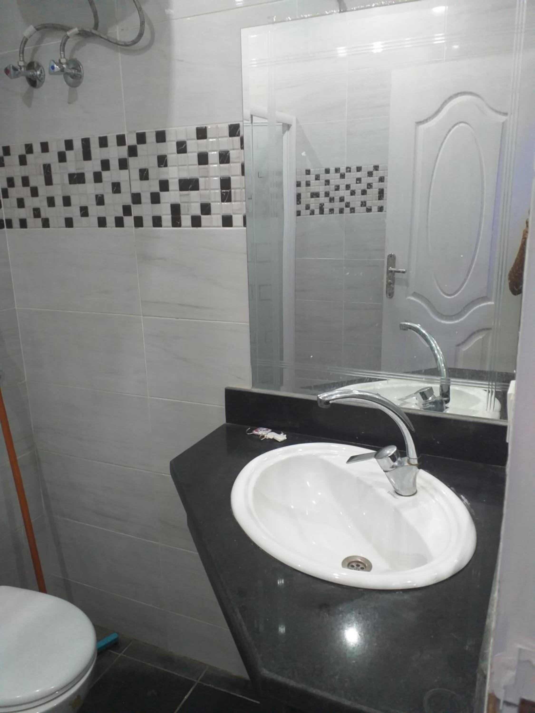 One-Bedroom Apartment - Photo 16