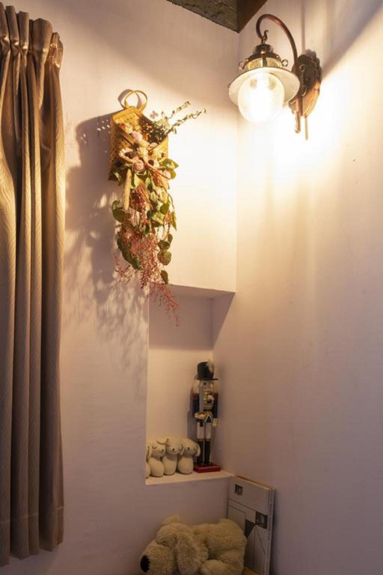 Standard Double Room - Photo 11