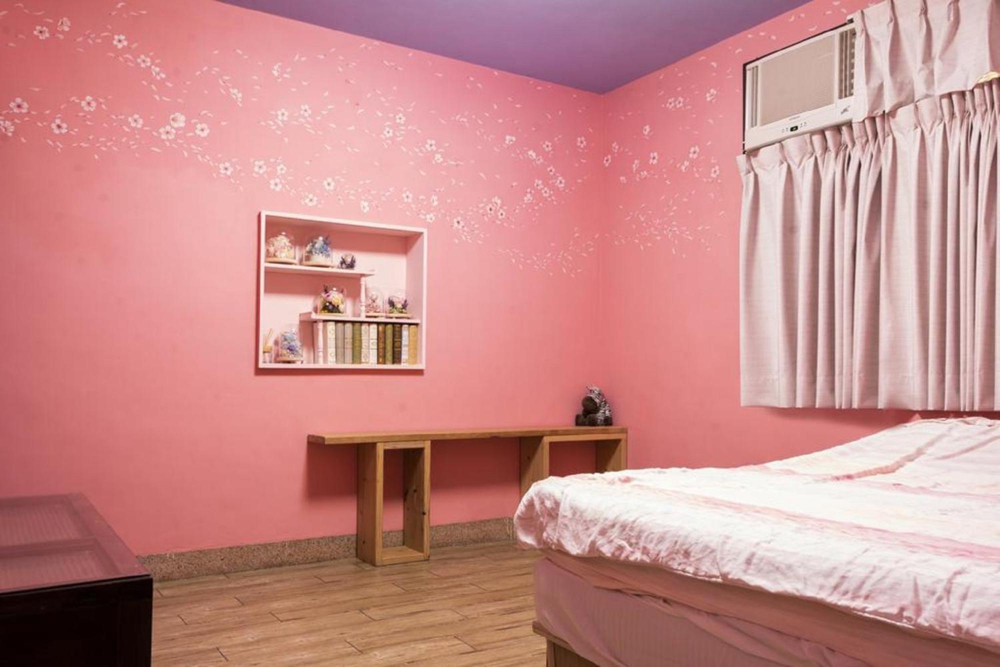 Standard Double Room - Photo 8