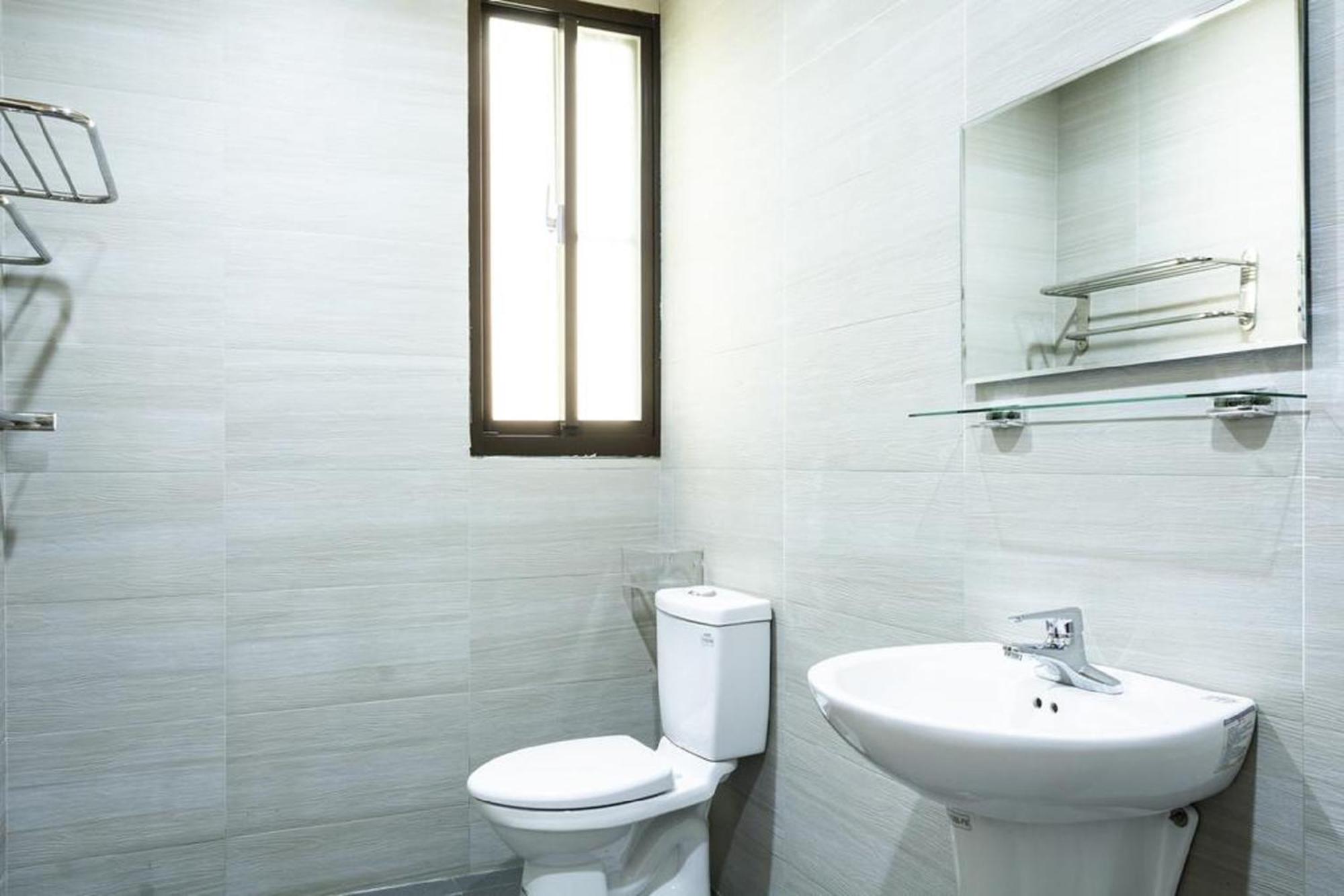 Standard Double Room - Photo 6